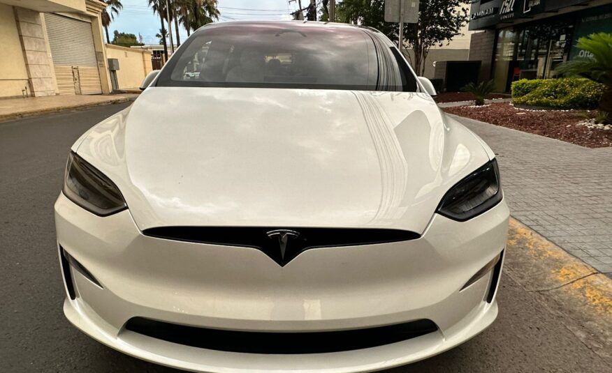 Tesla Model X 2023