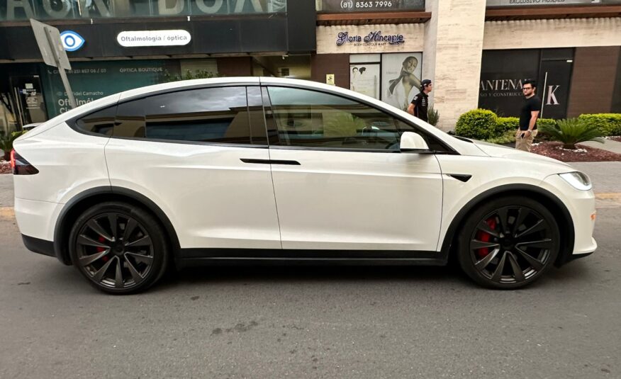 Tesla Model X 2023