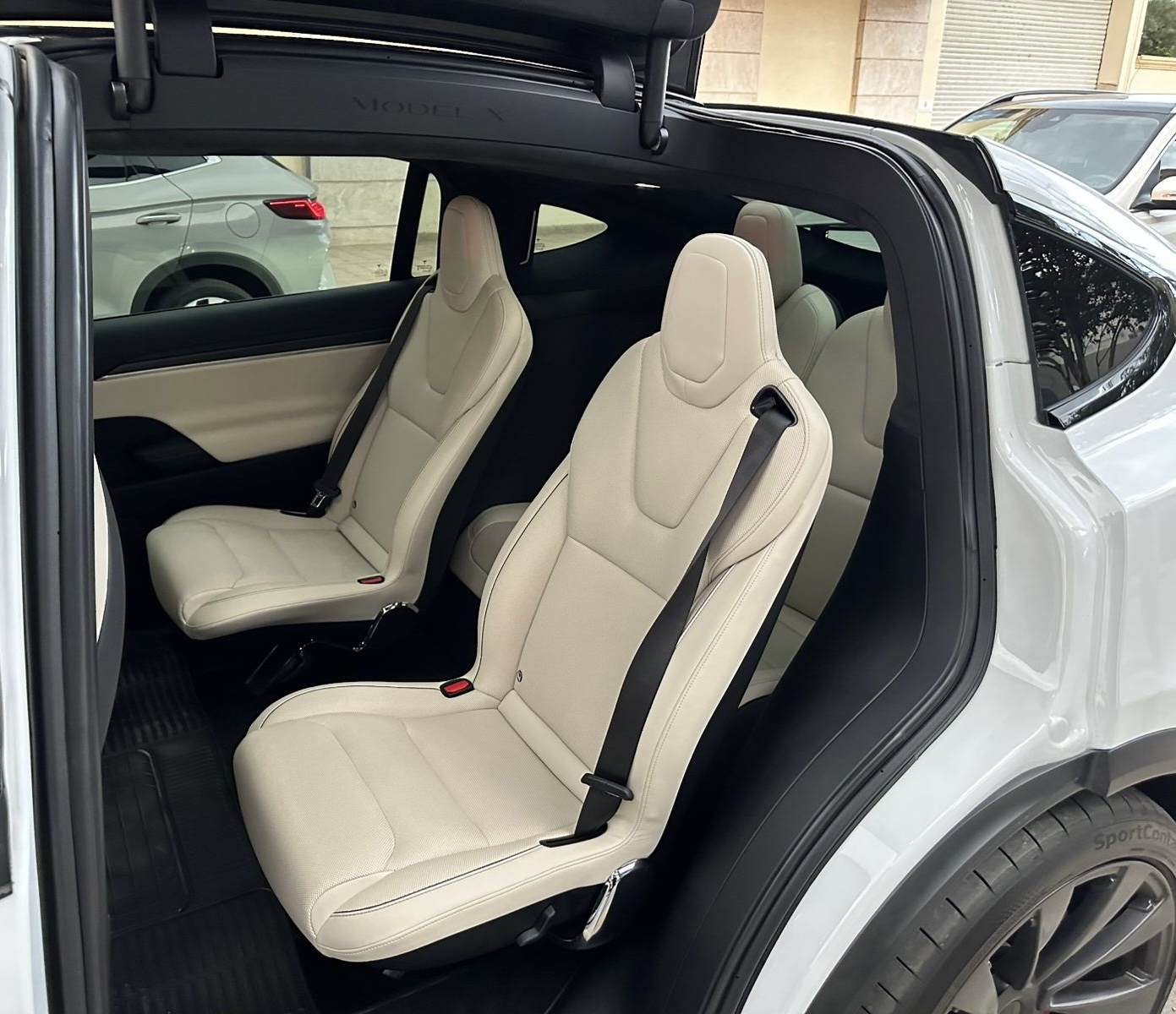 Tesla Model X 2023