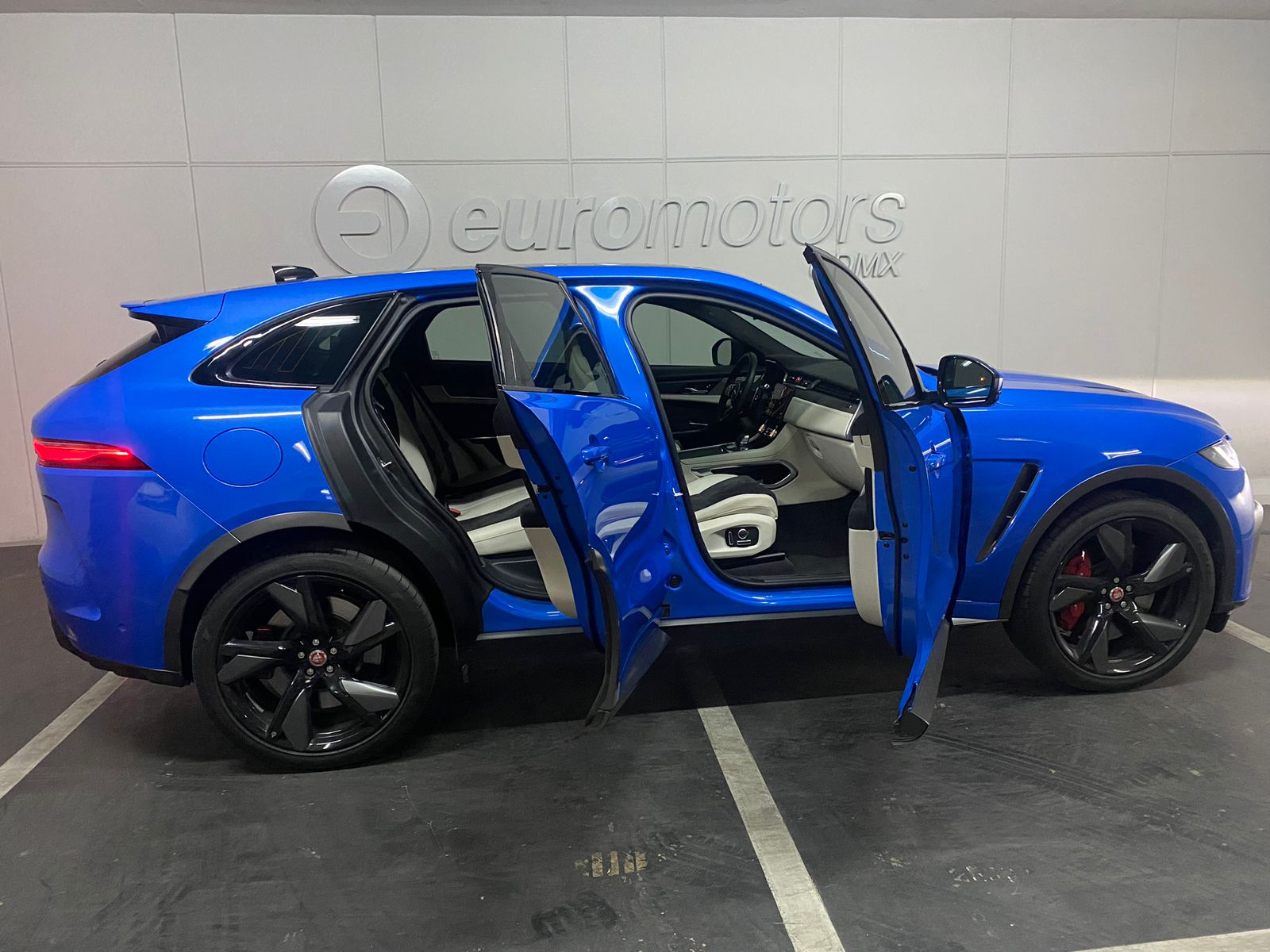 Jaguar F-Pace SVR 2021