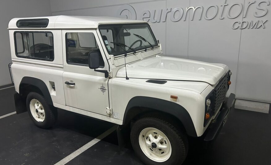 Land Rover Defender 90 1992