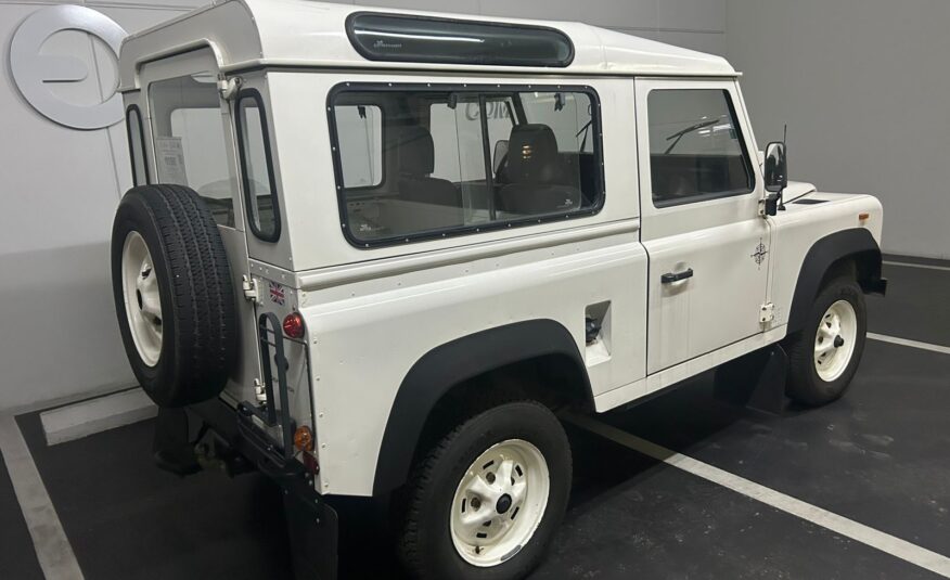 Land Rover Defender 90 1992