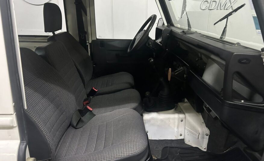 Land Rover Defender 90 1992