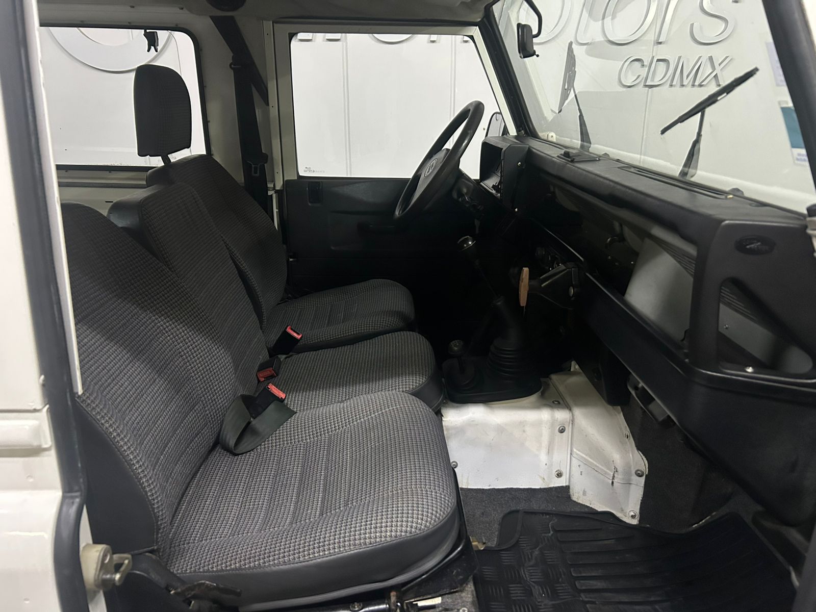 Land Rover Defender 90 1992