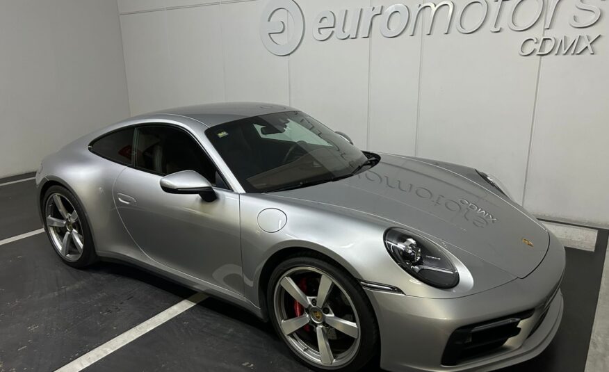 Porsche Carrera 4S 2020