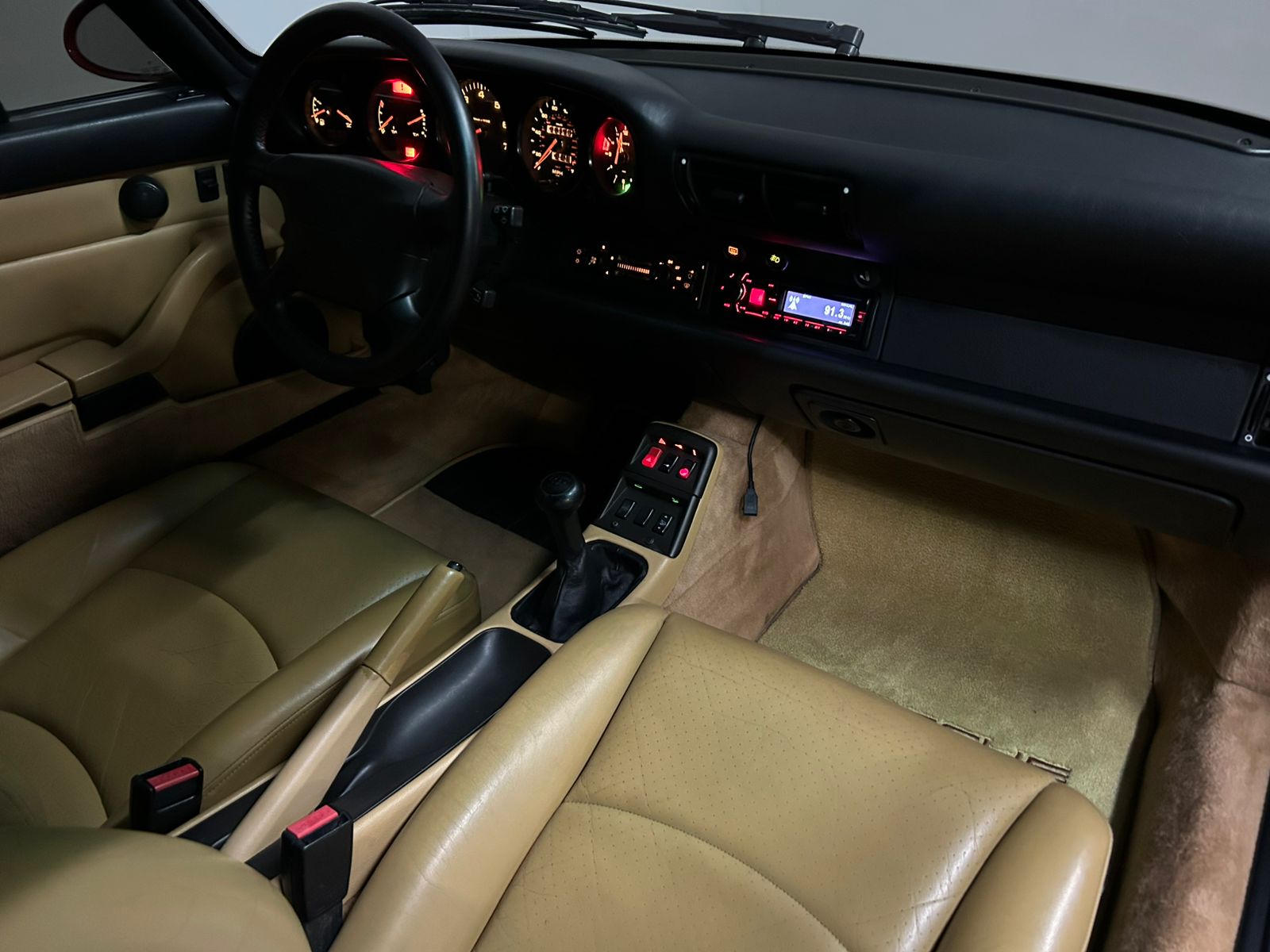 Porsche 911 Carrera 2 1995