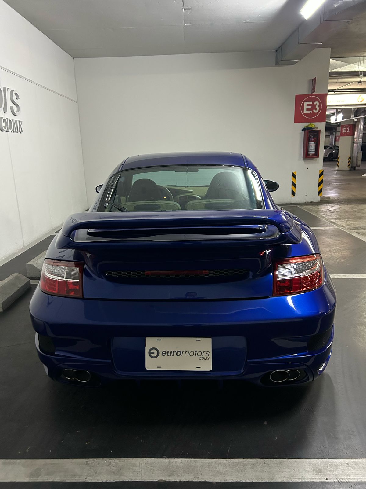 Porsche 911 Carrera 2 2002