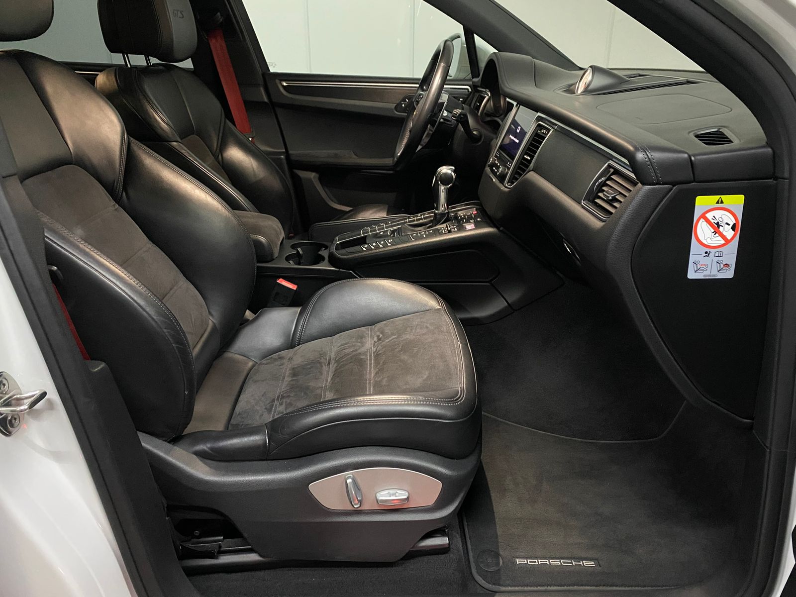 Porsche Macan GTS 2018