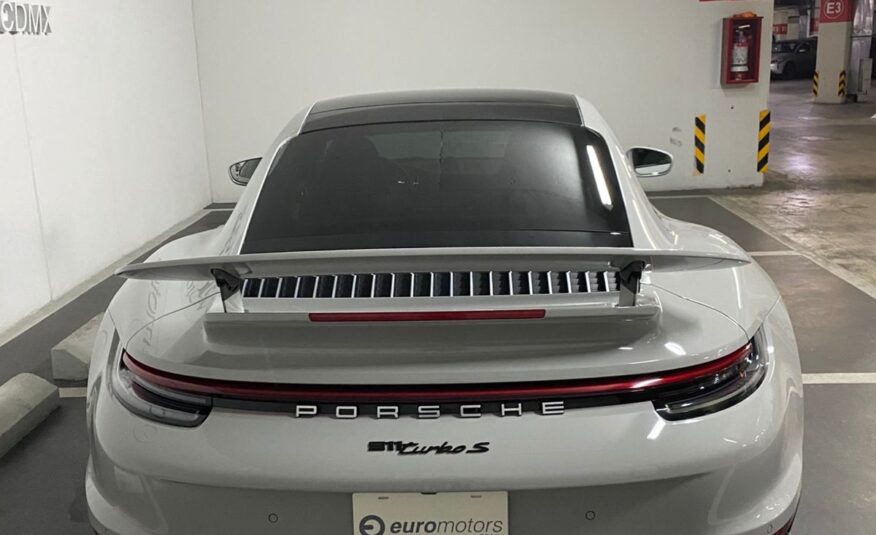 Porsche 911 Turbo S 2020