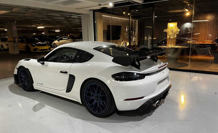 Porsche Cayman GT4 RS 2025