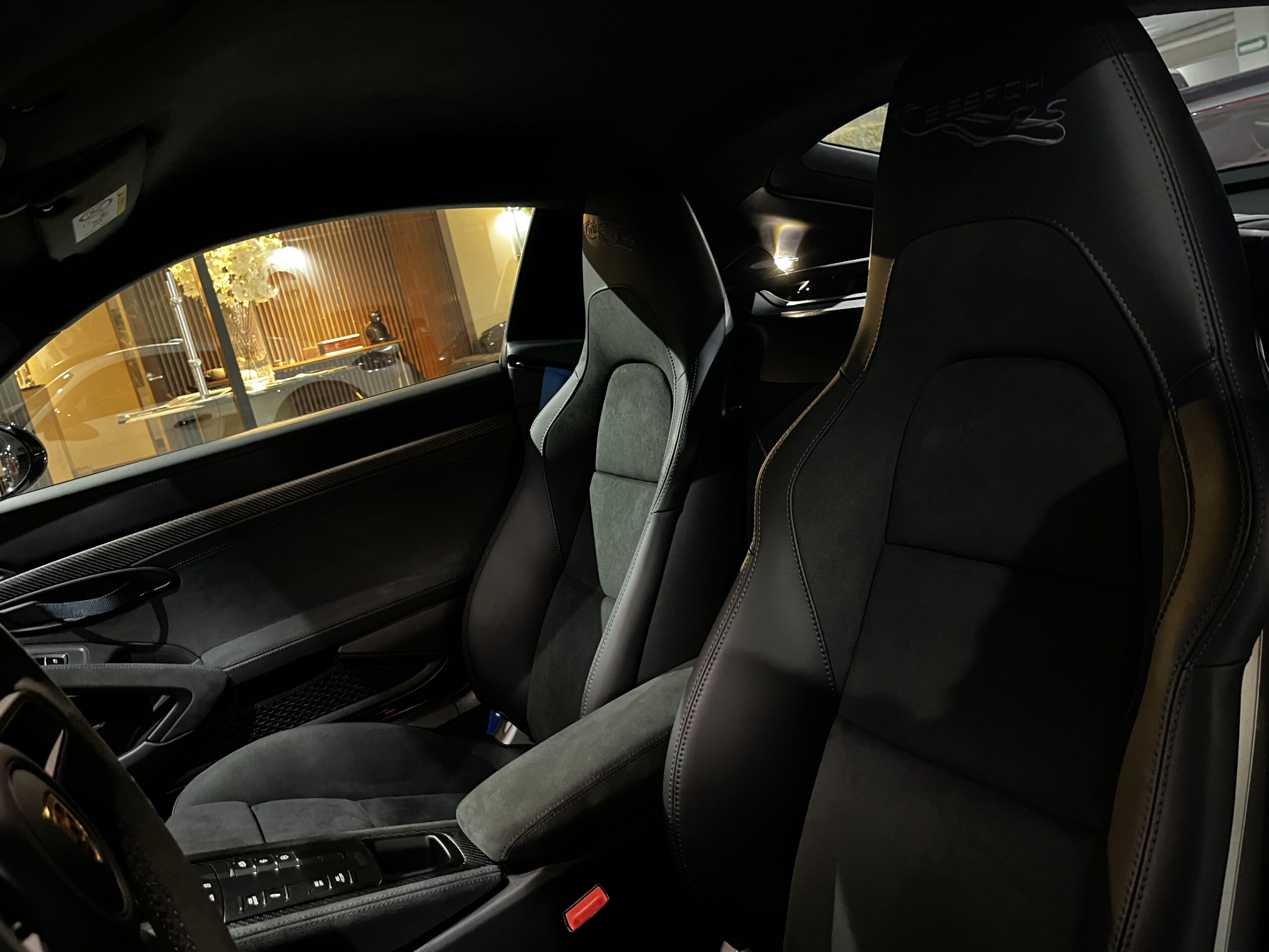 Porsche Cayman GT4 RS 2025
