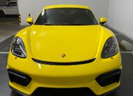 Porsche GT4 2023