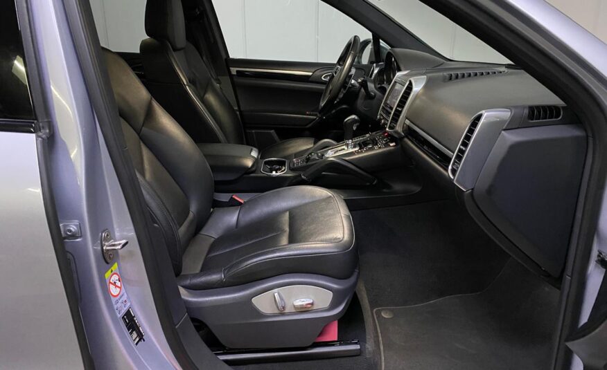 Porsche Cayenne SE Hybrid 2015