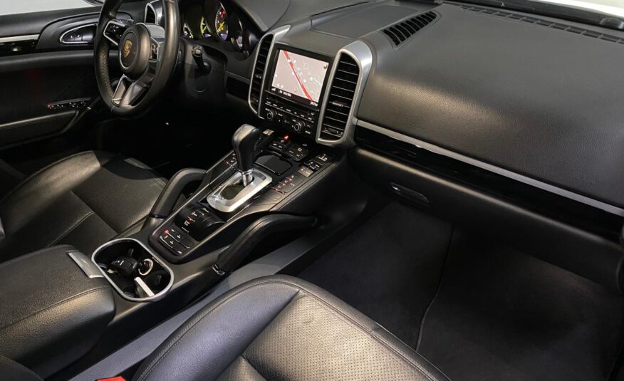 Porsche Cayenne SE Hybrid 2015