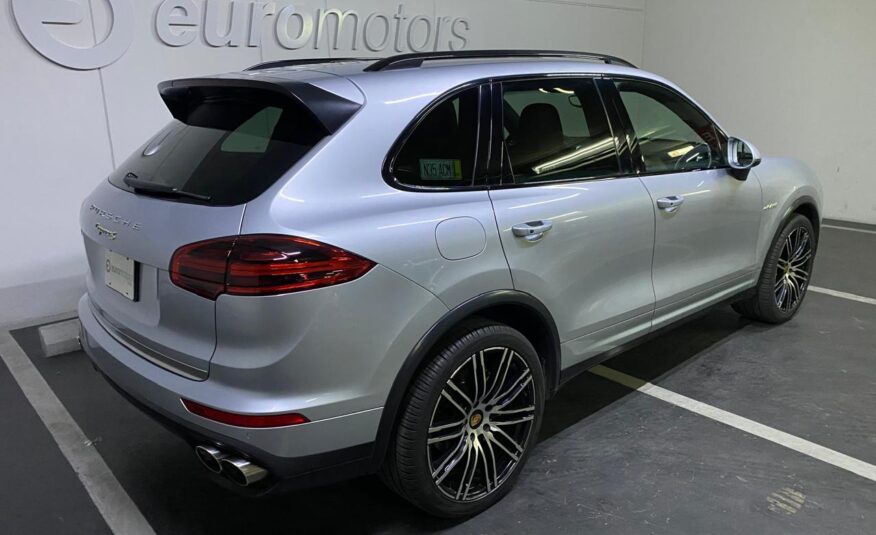 Porsche Cayenne SE Hybrid 2015