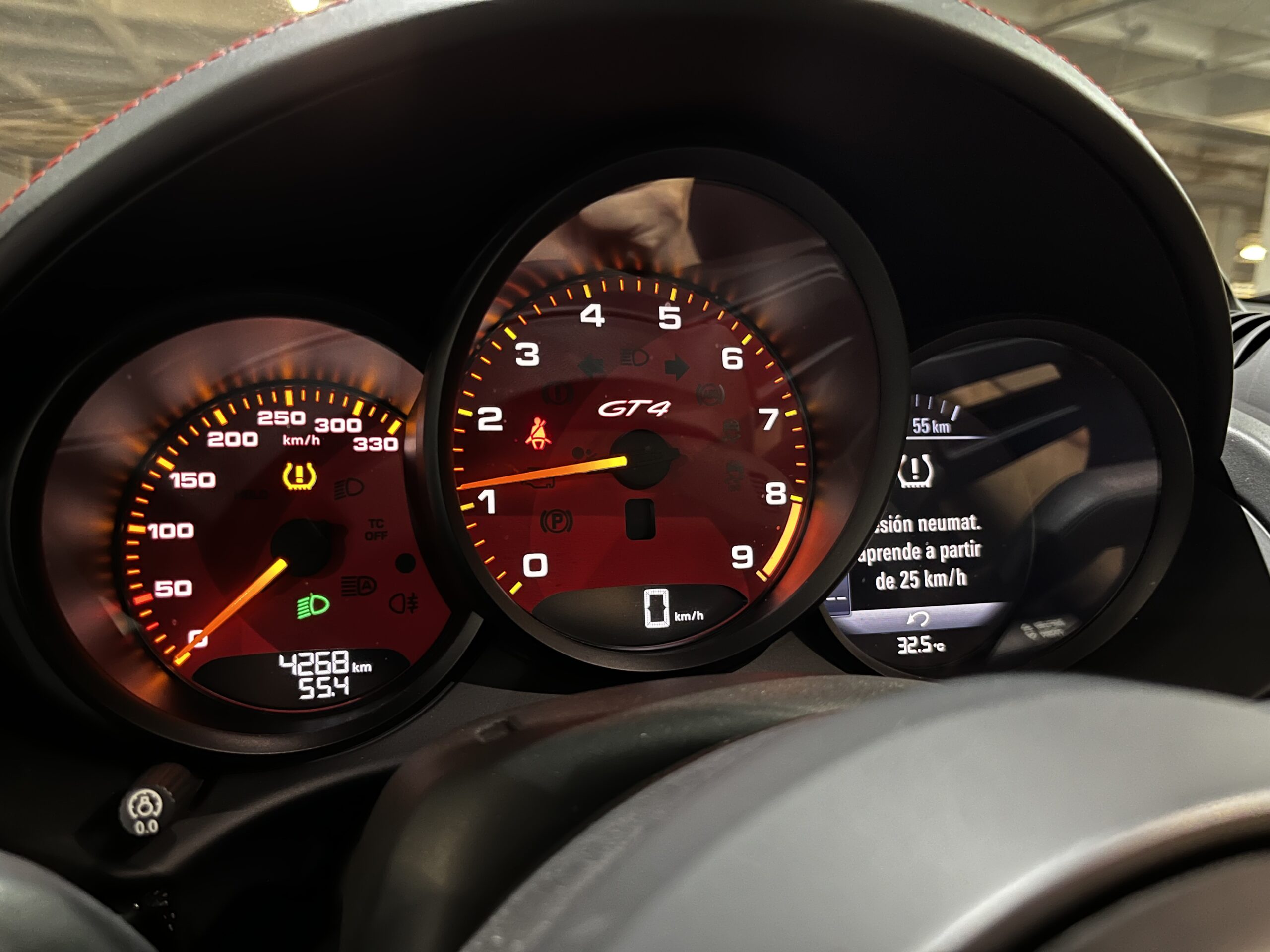 Porsche 718 Cayman GT4 2020