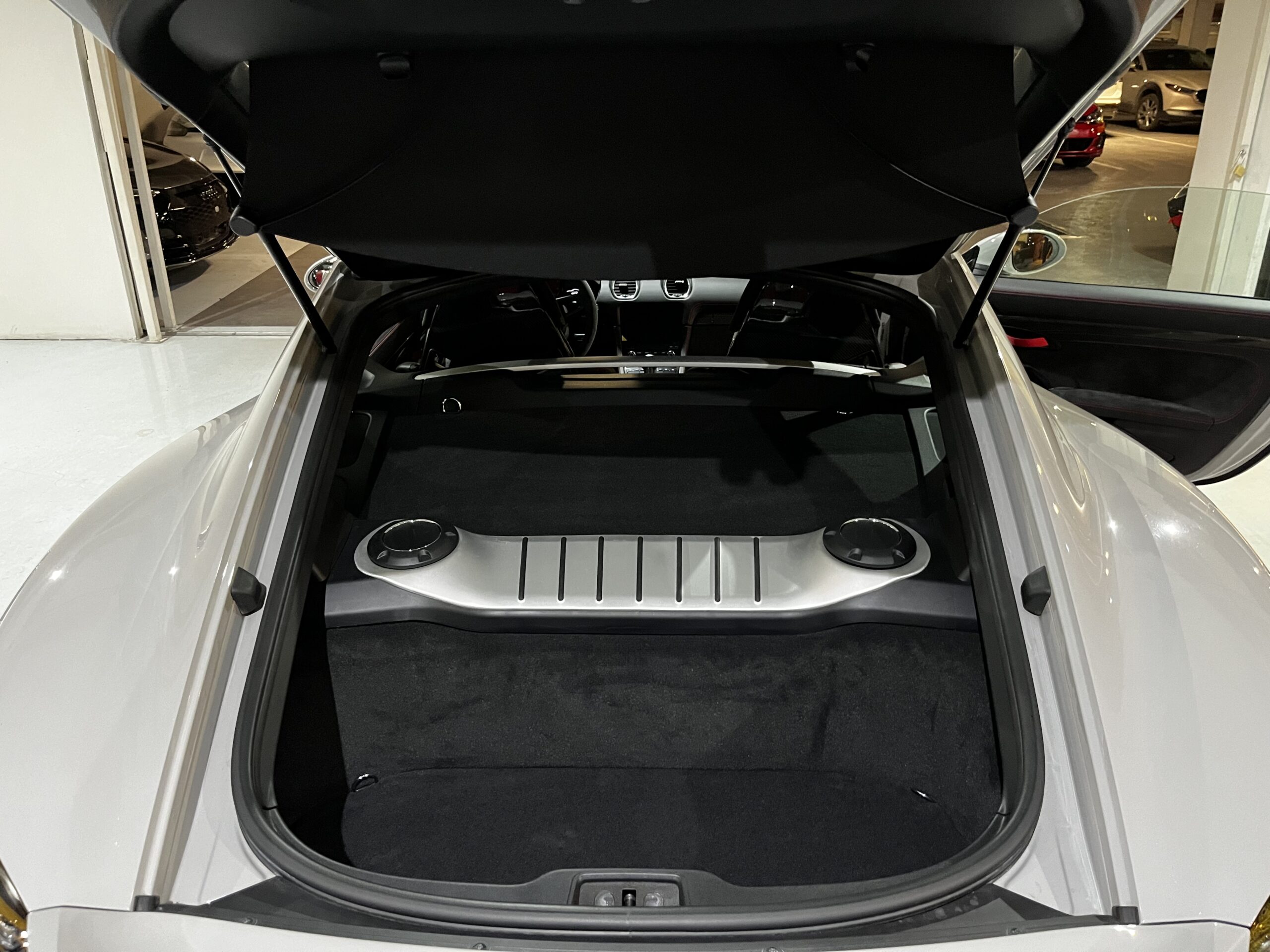 Porsche 718 Cayman GT4 2020