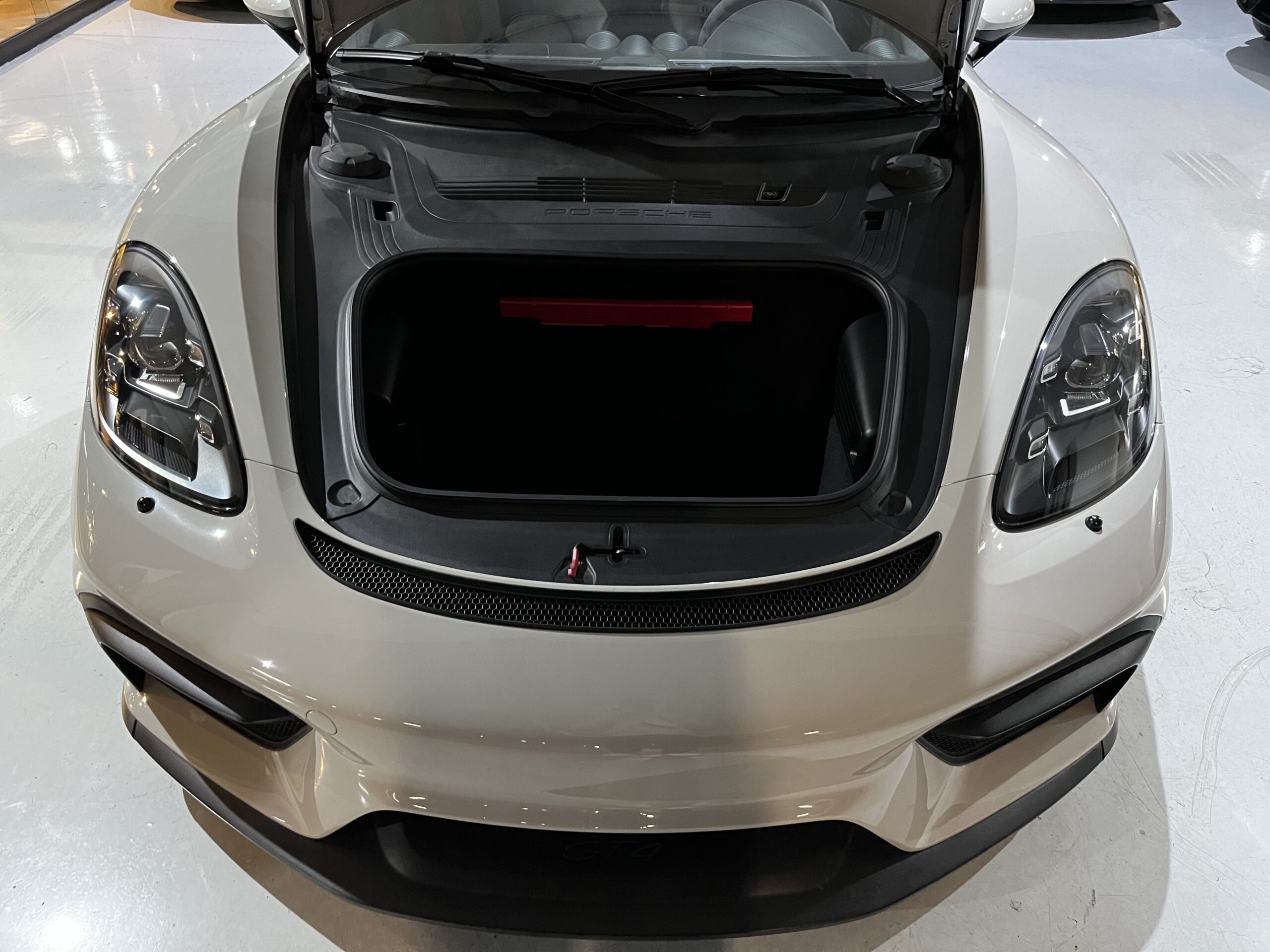 Porsche 718 Cayman GT4 2020