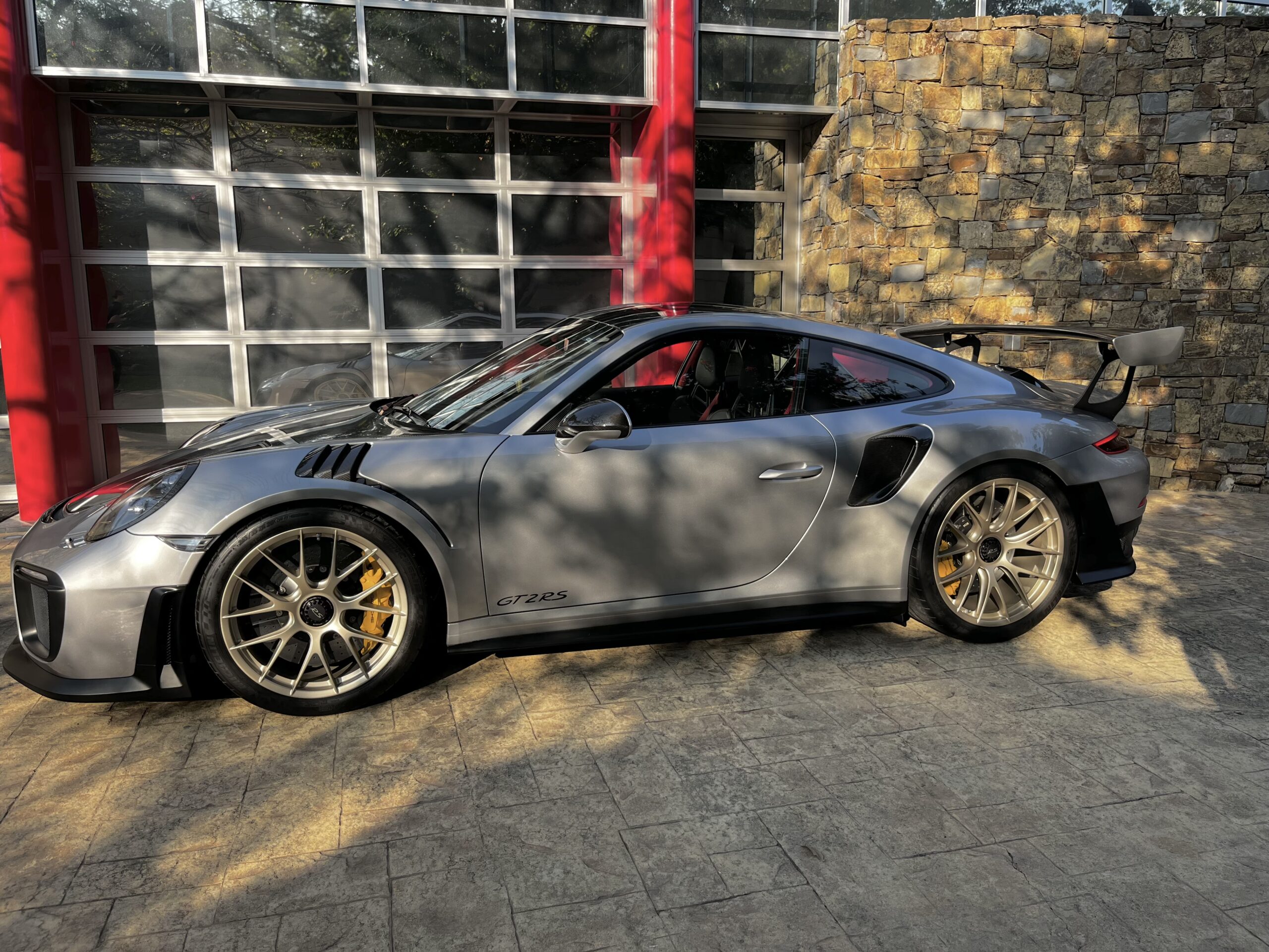 Porsche 911 GT2 RS 2019
