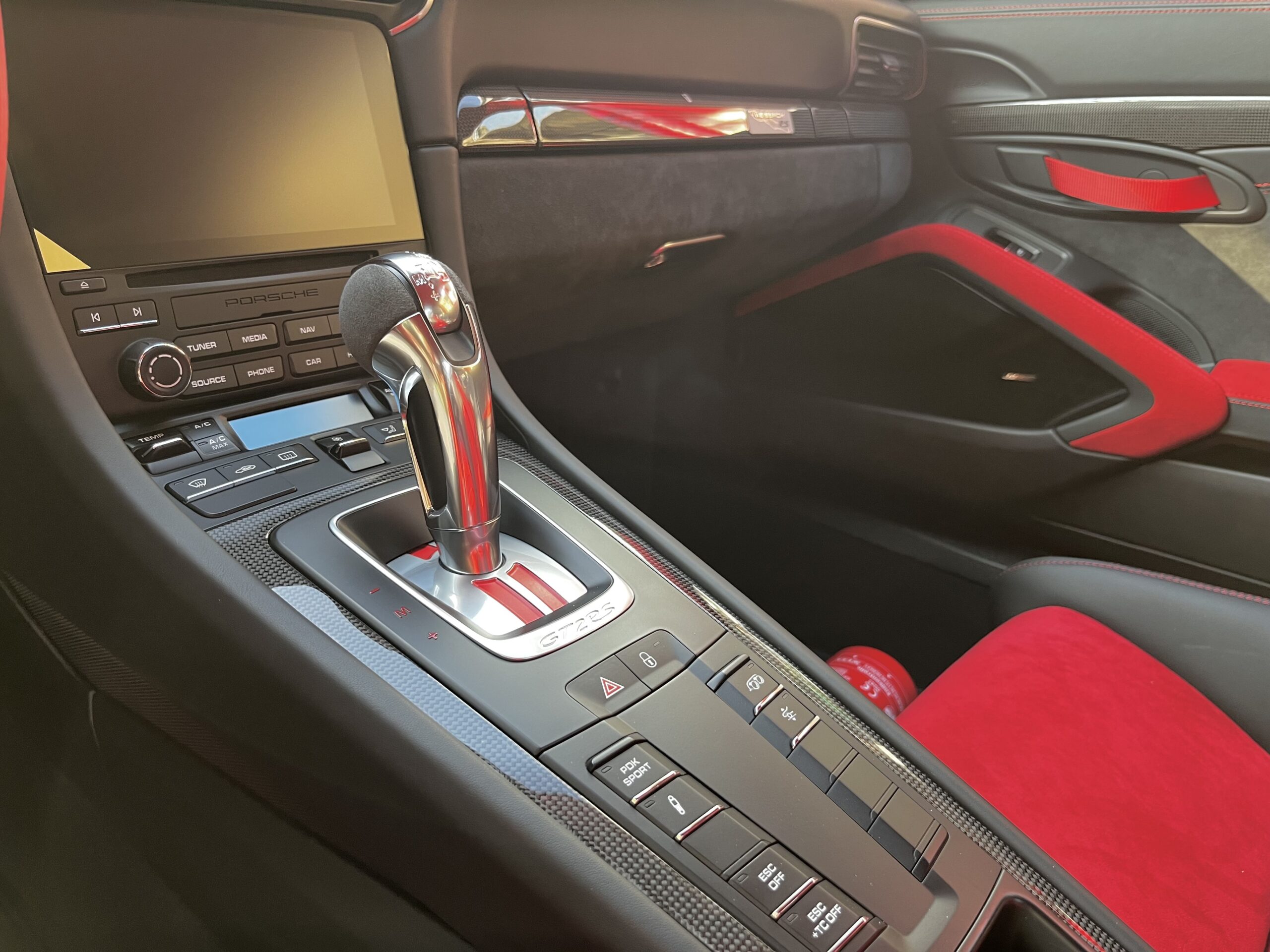 Porsche 911 GT2 RS 2019