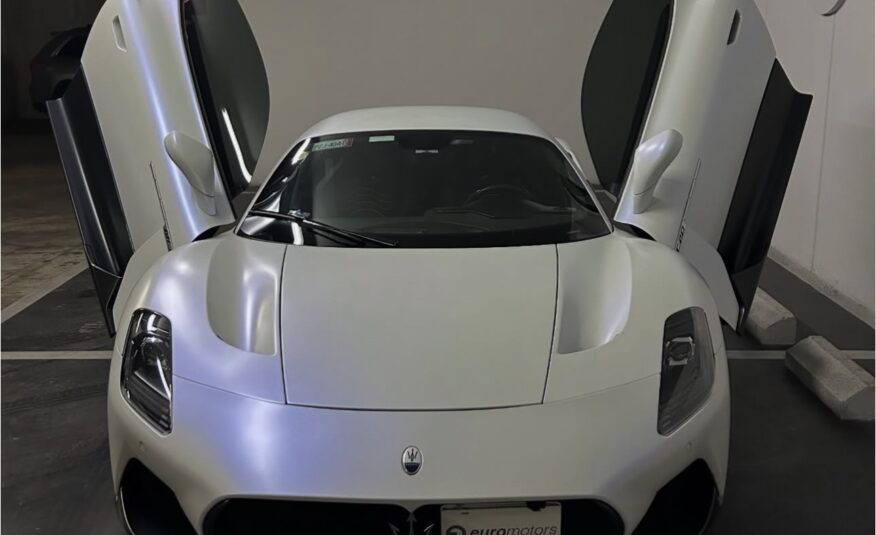 Maserati MC20 2022