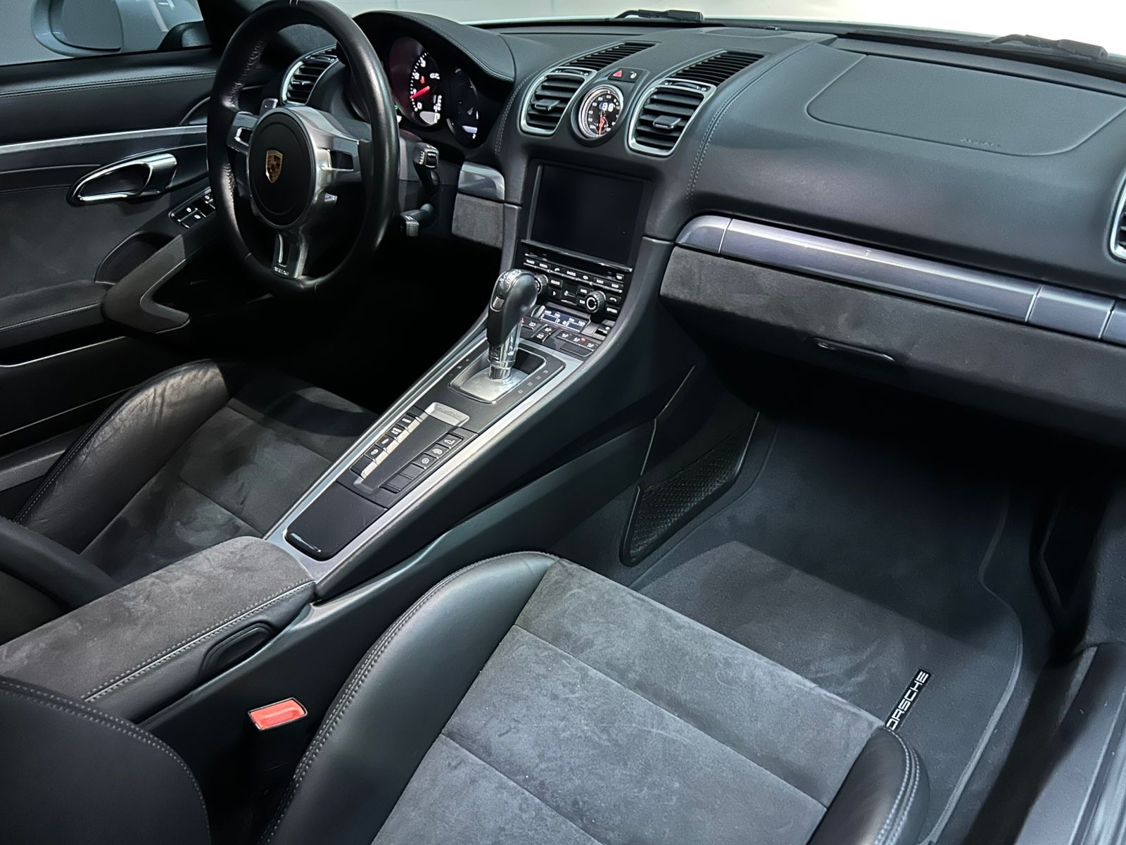 Porsche Cayman GTS 2015