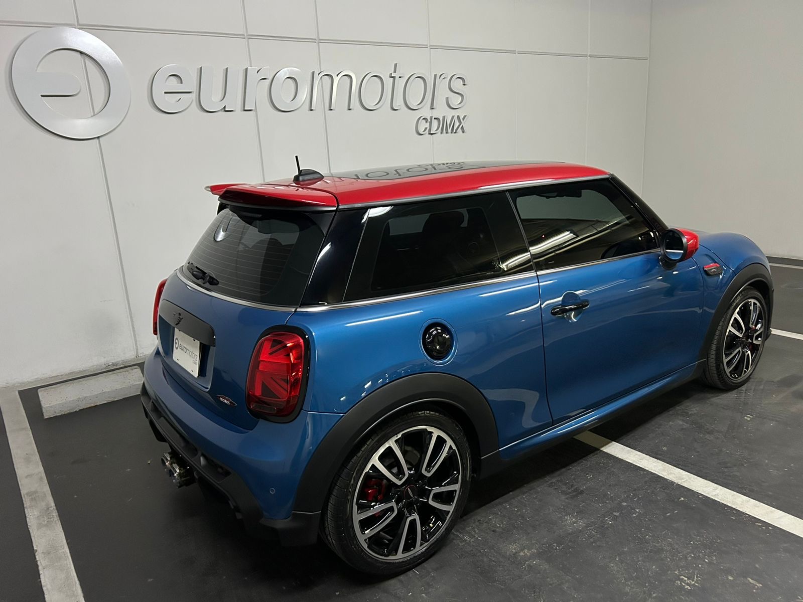 Mini Cooper JCW Iconic