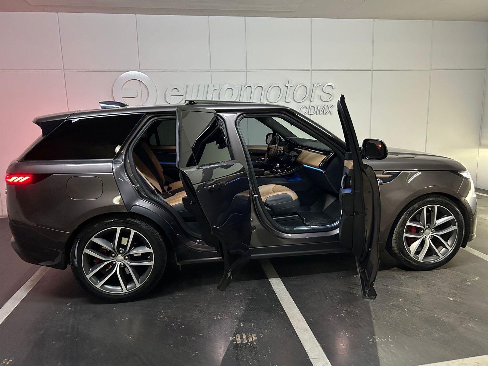 Land Rover Range Rover Sport  SE Dynamic