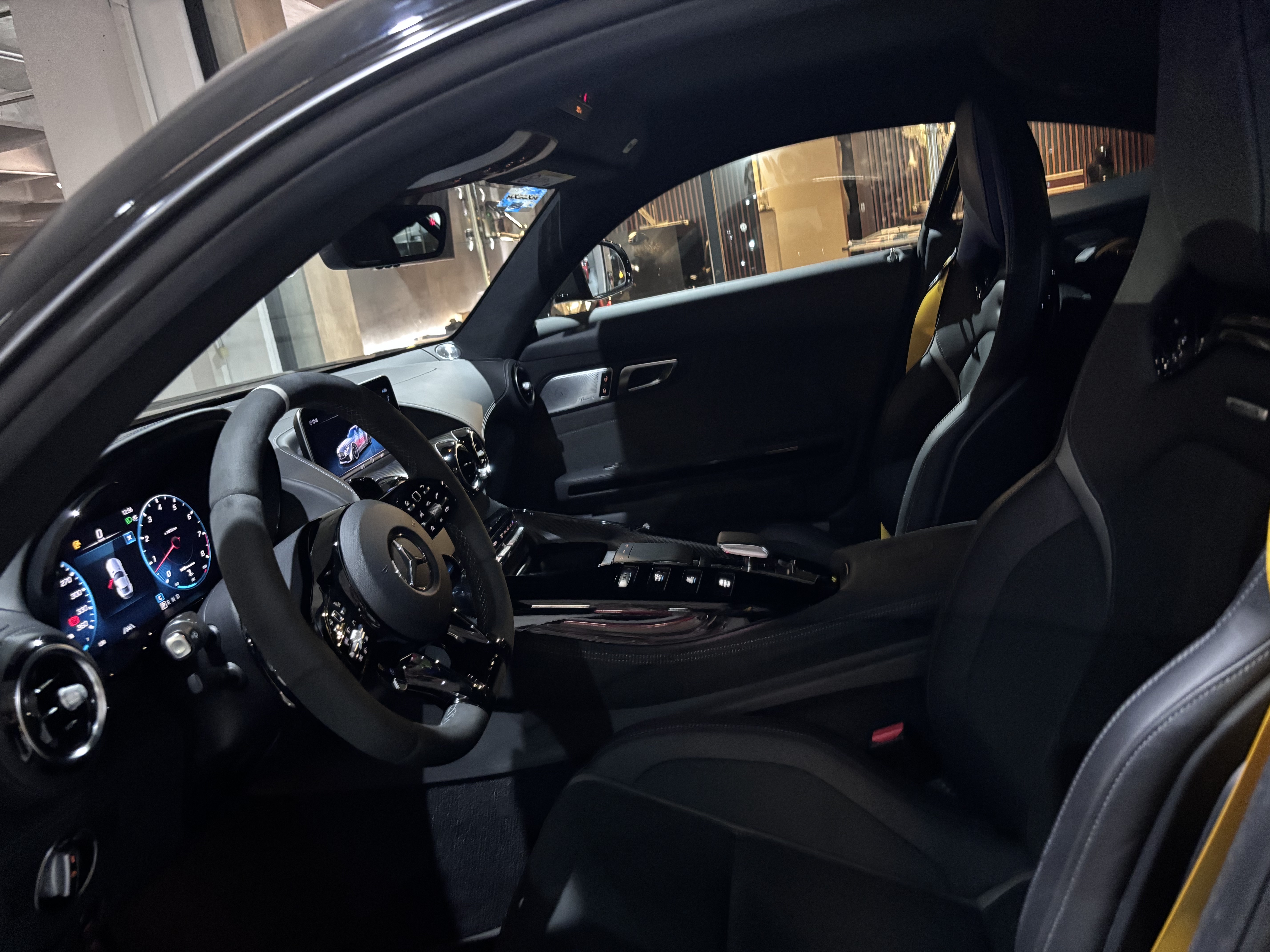 Mercedes AMG GTR 2021