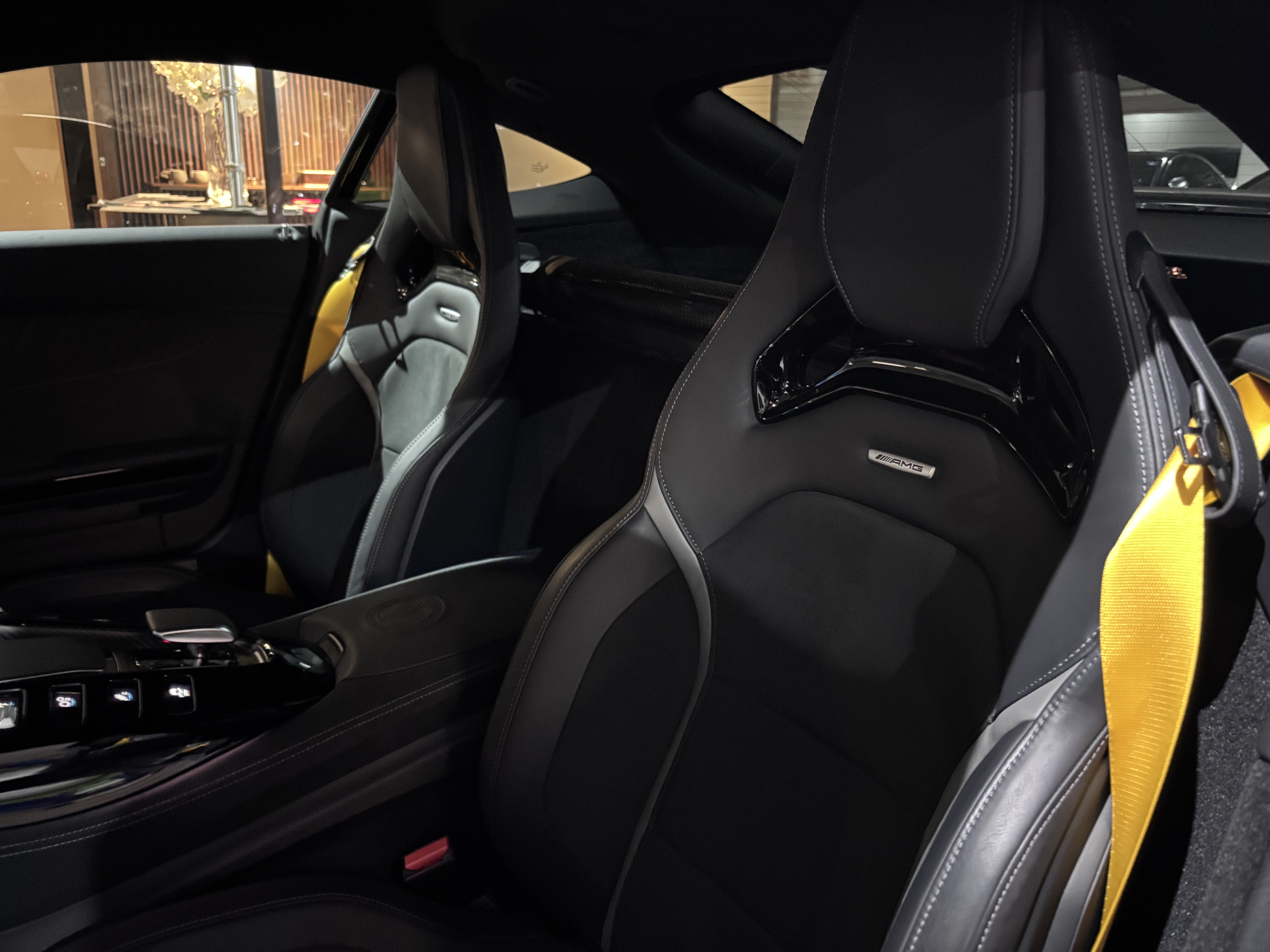 Mercedes AMG GTR 2021