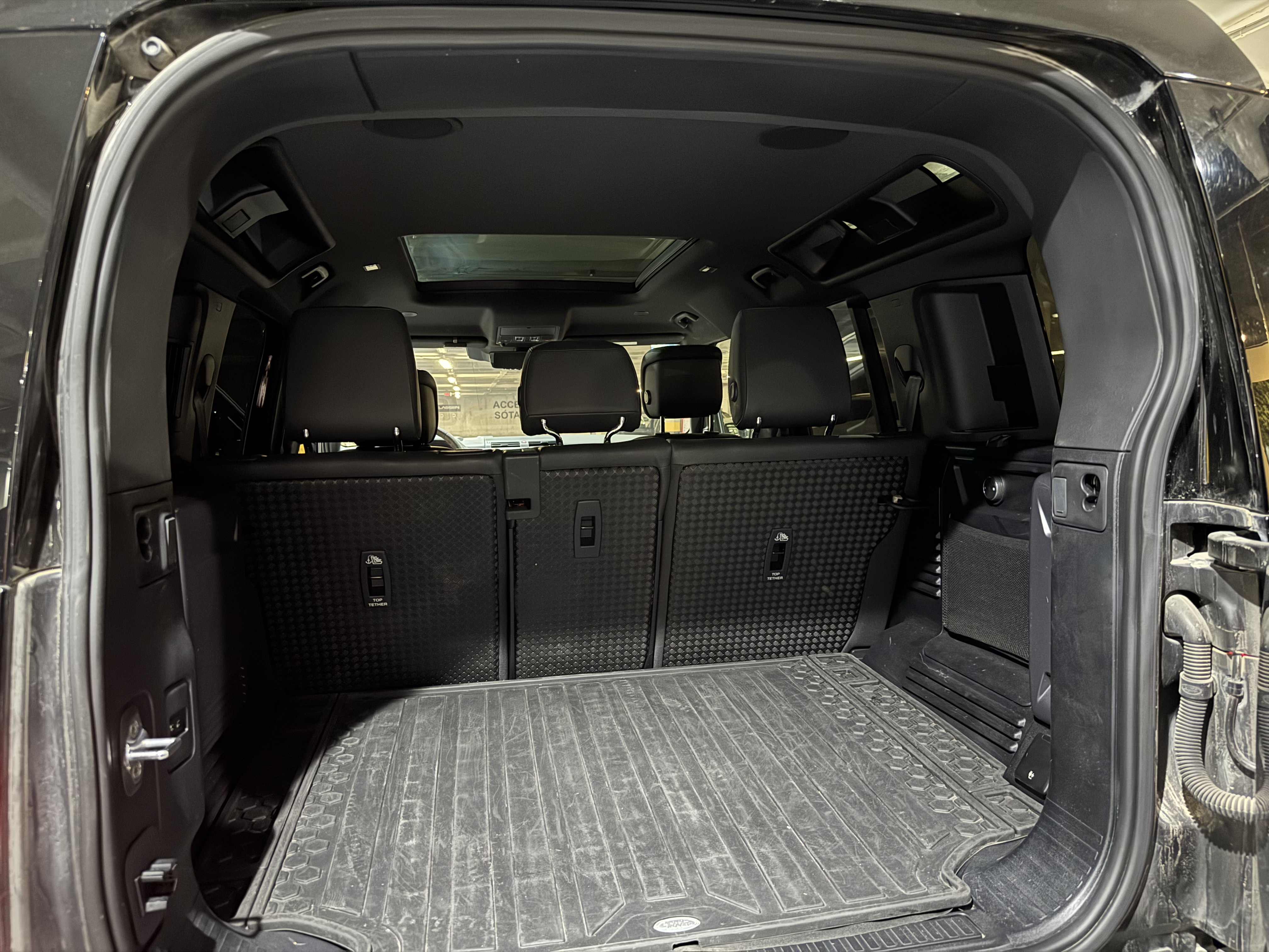 Land Rover Defender 110 V8 2022