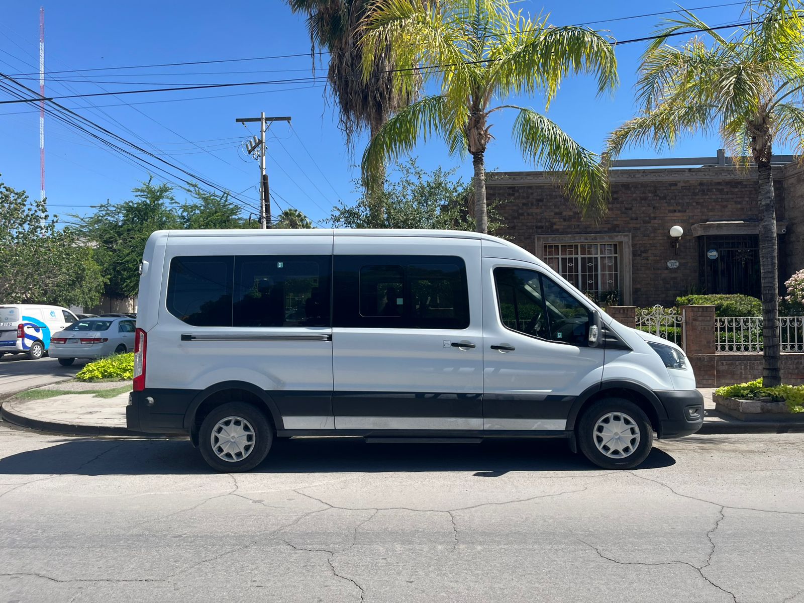 Ford Transit 2020 16 pasajeros
