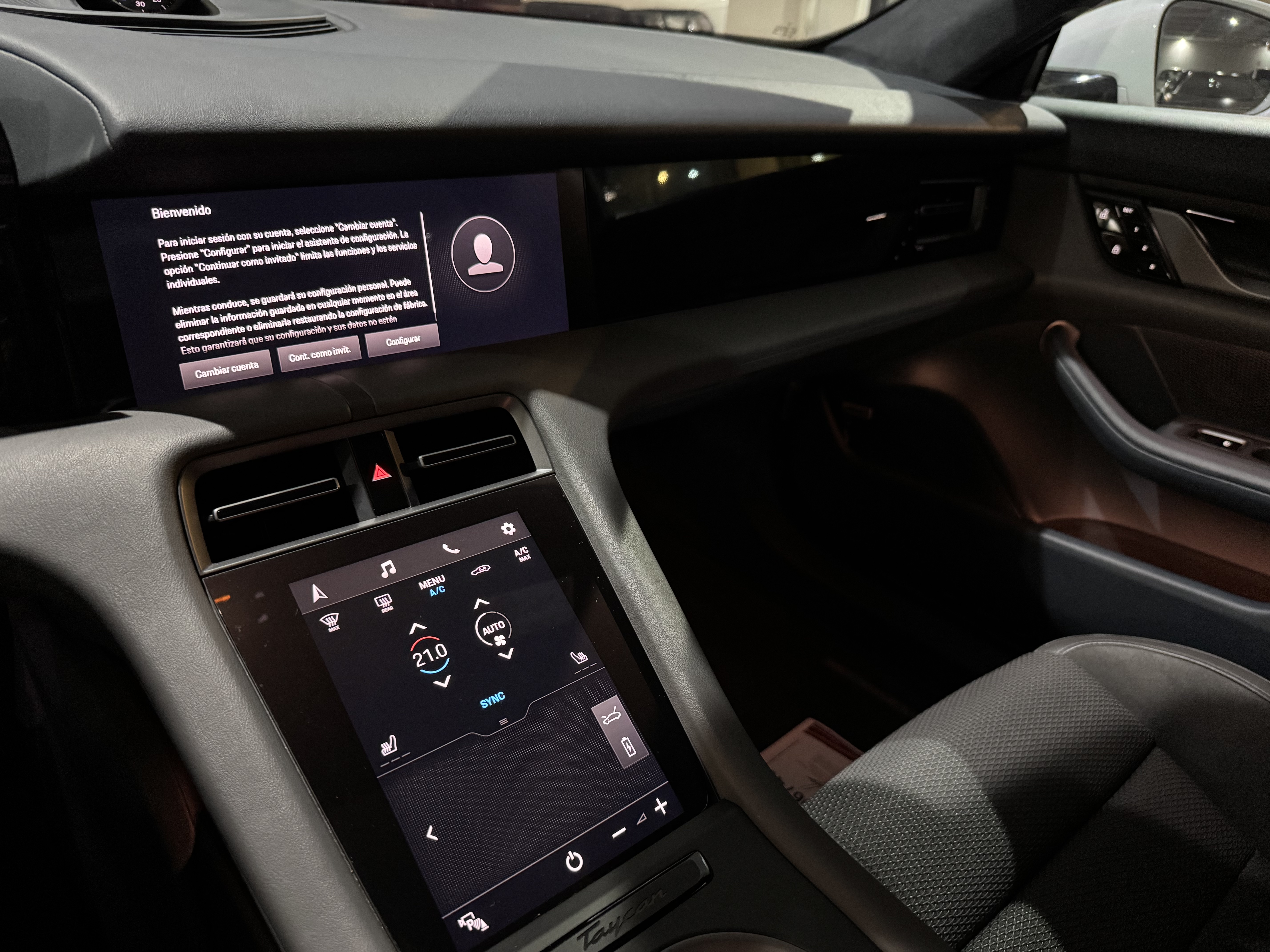 Porsche Taycan Turbo S 2021