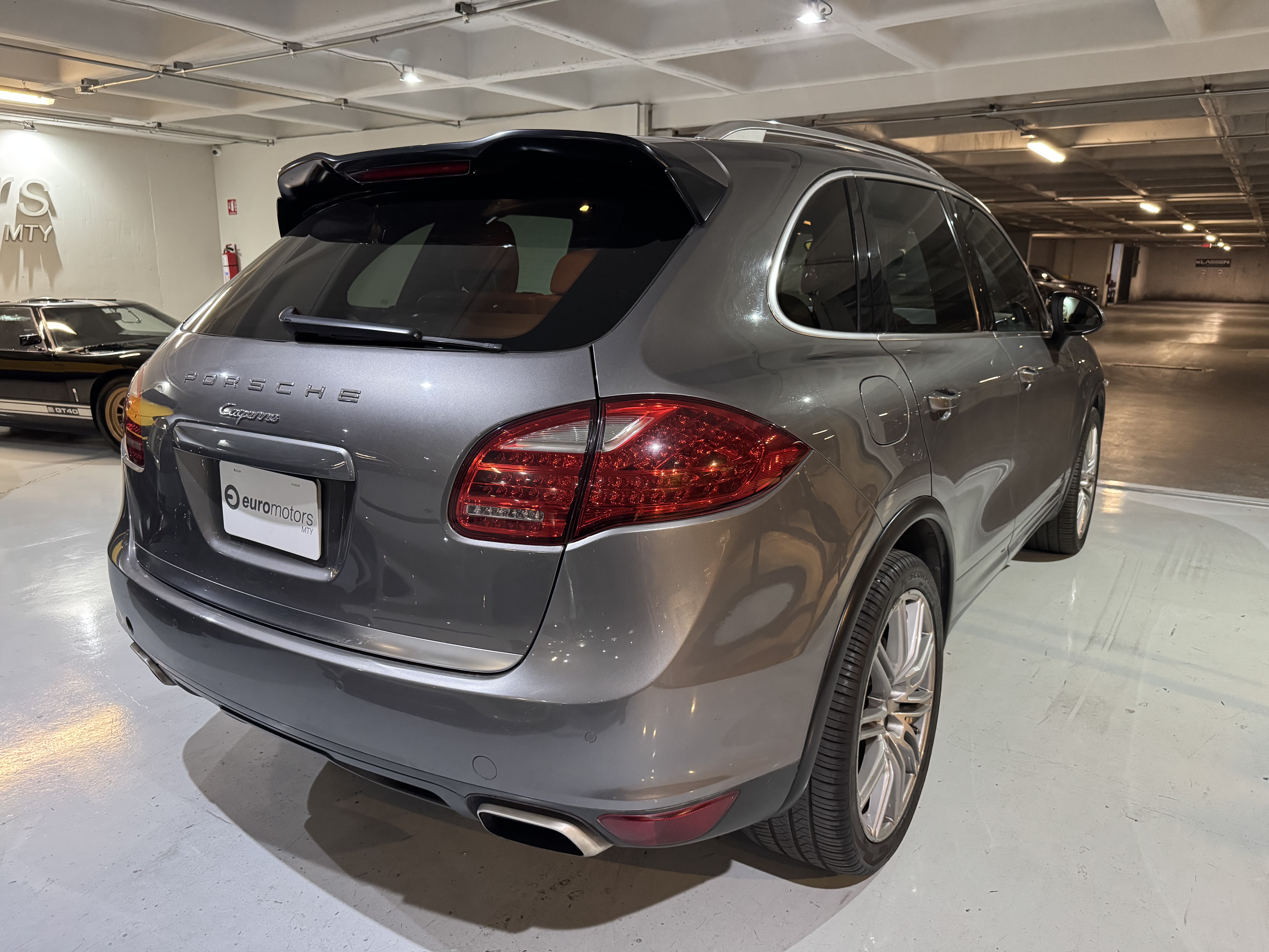 Porsche Cayenne 2014