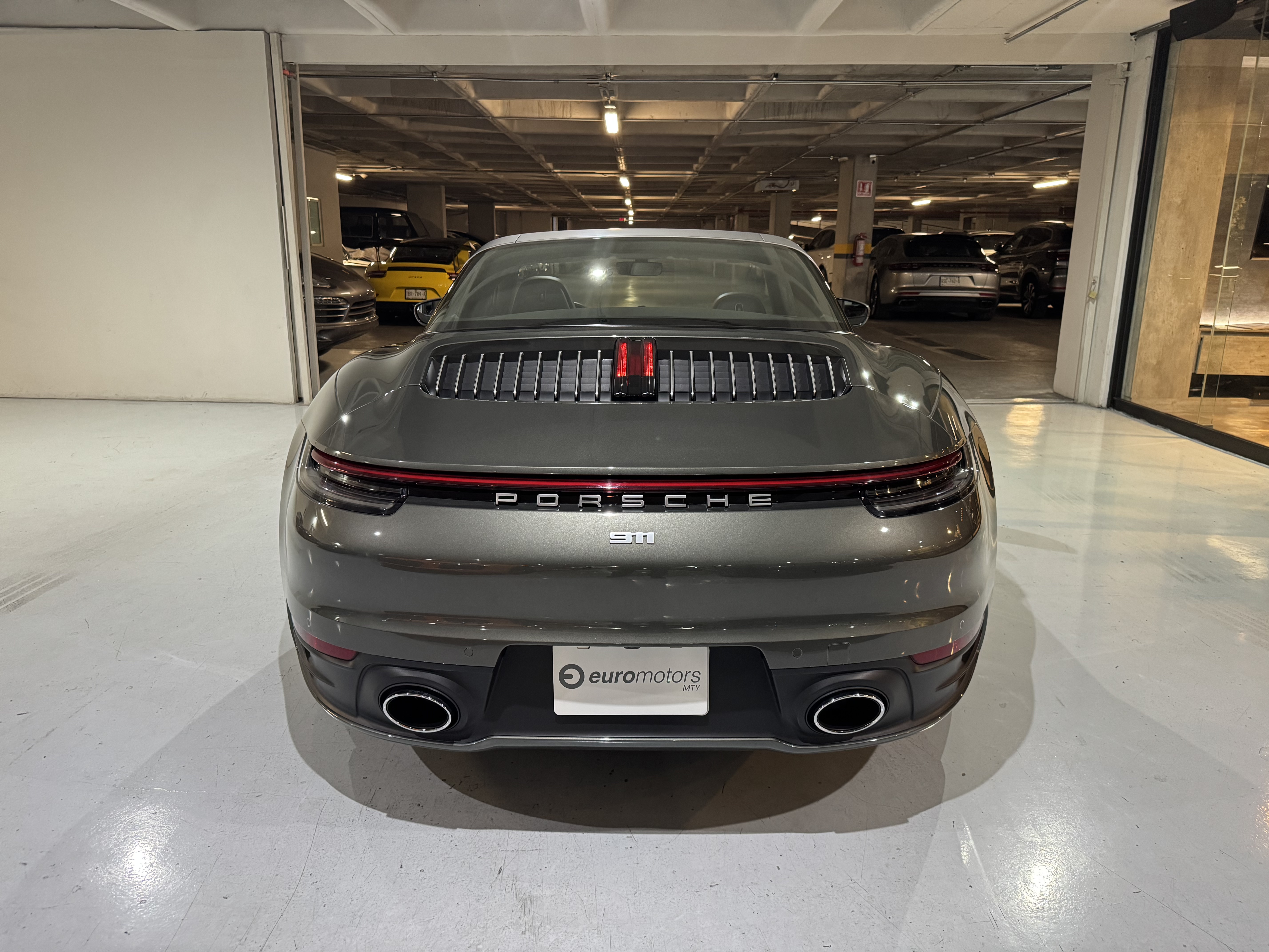 Porsche 911 Targa Carrera 4s