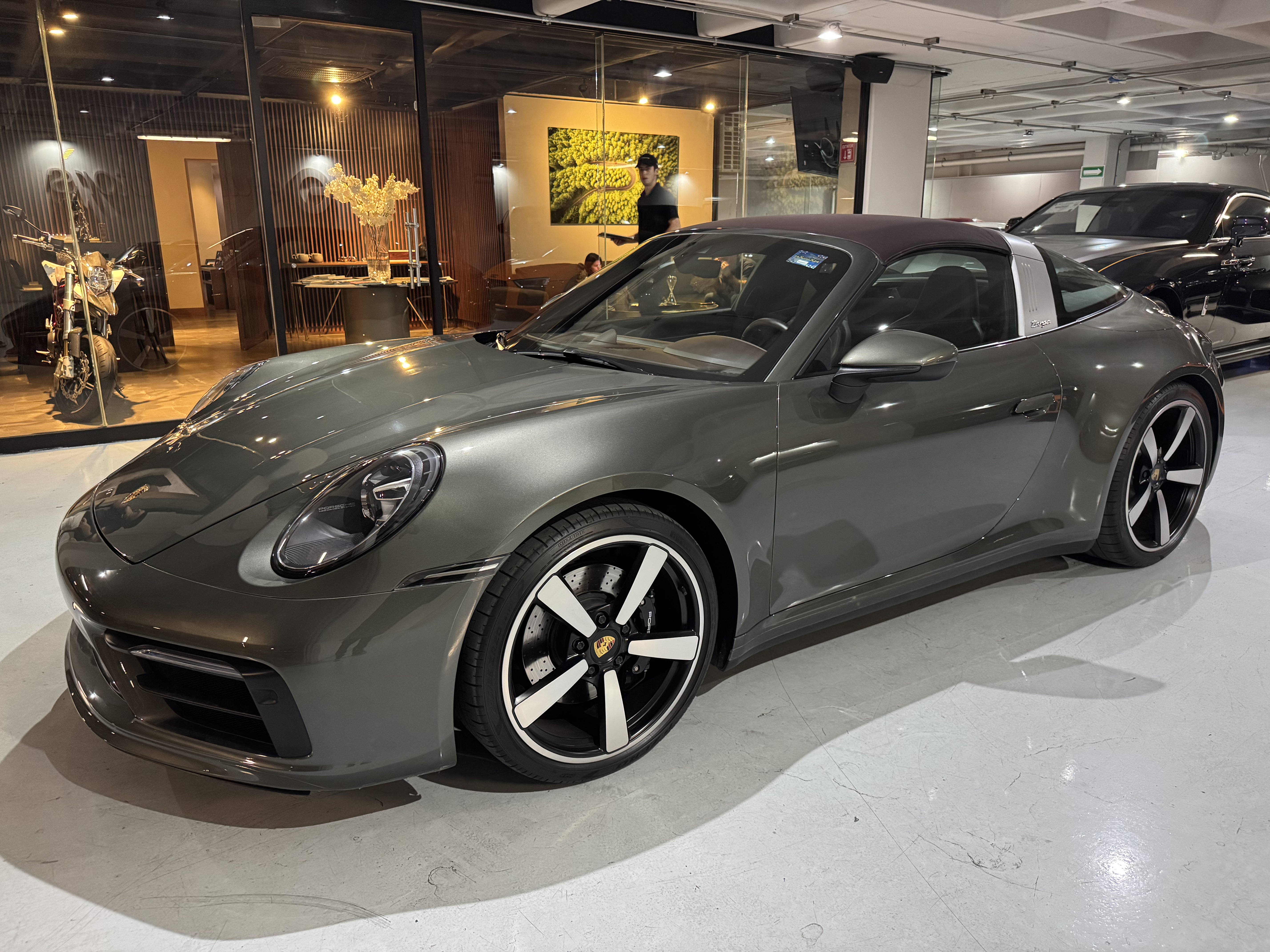 Porsche 911 Targa Carrera 4s