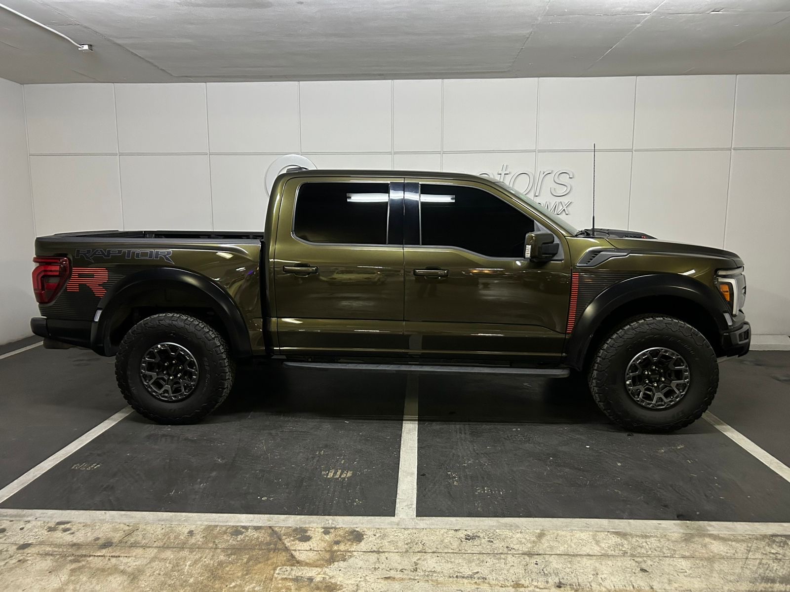 Ford Raptor R 2024