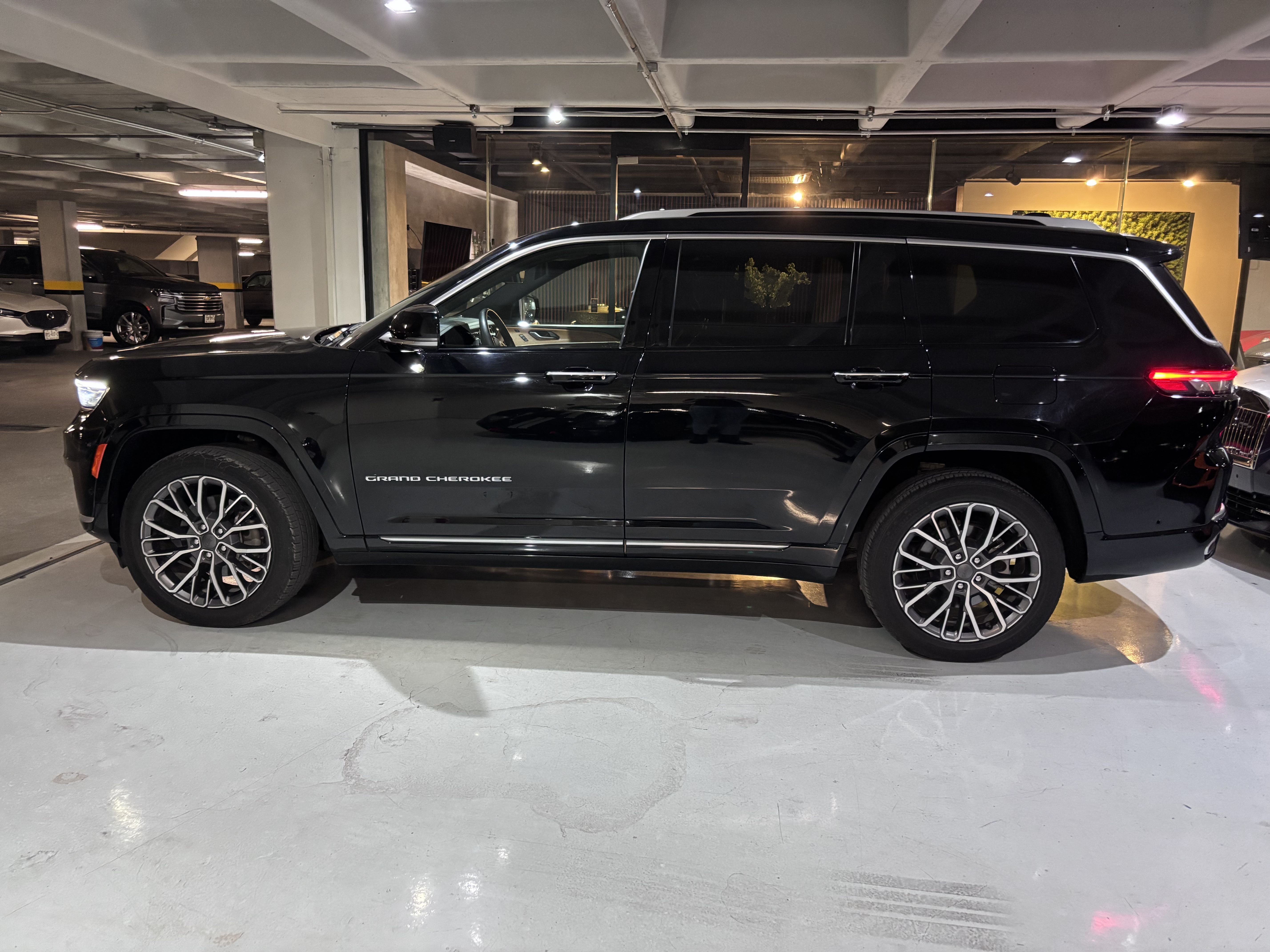 Jeep Grand Cherokee L 2023