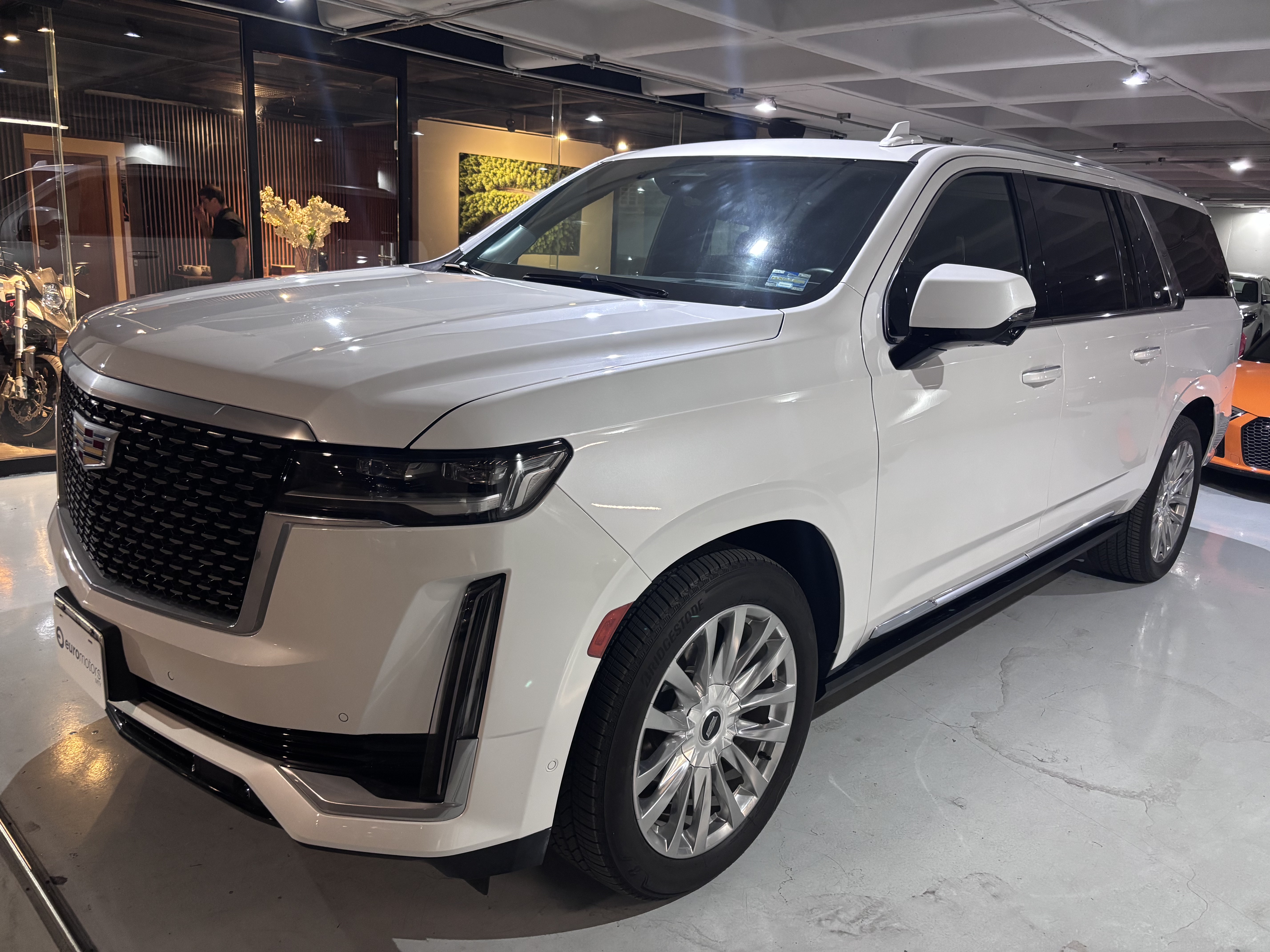 Cadillac Escalade ESV 2024