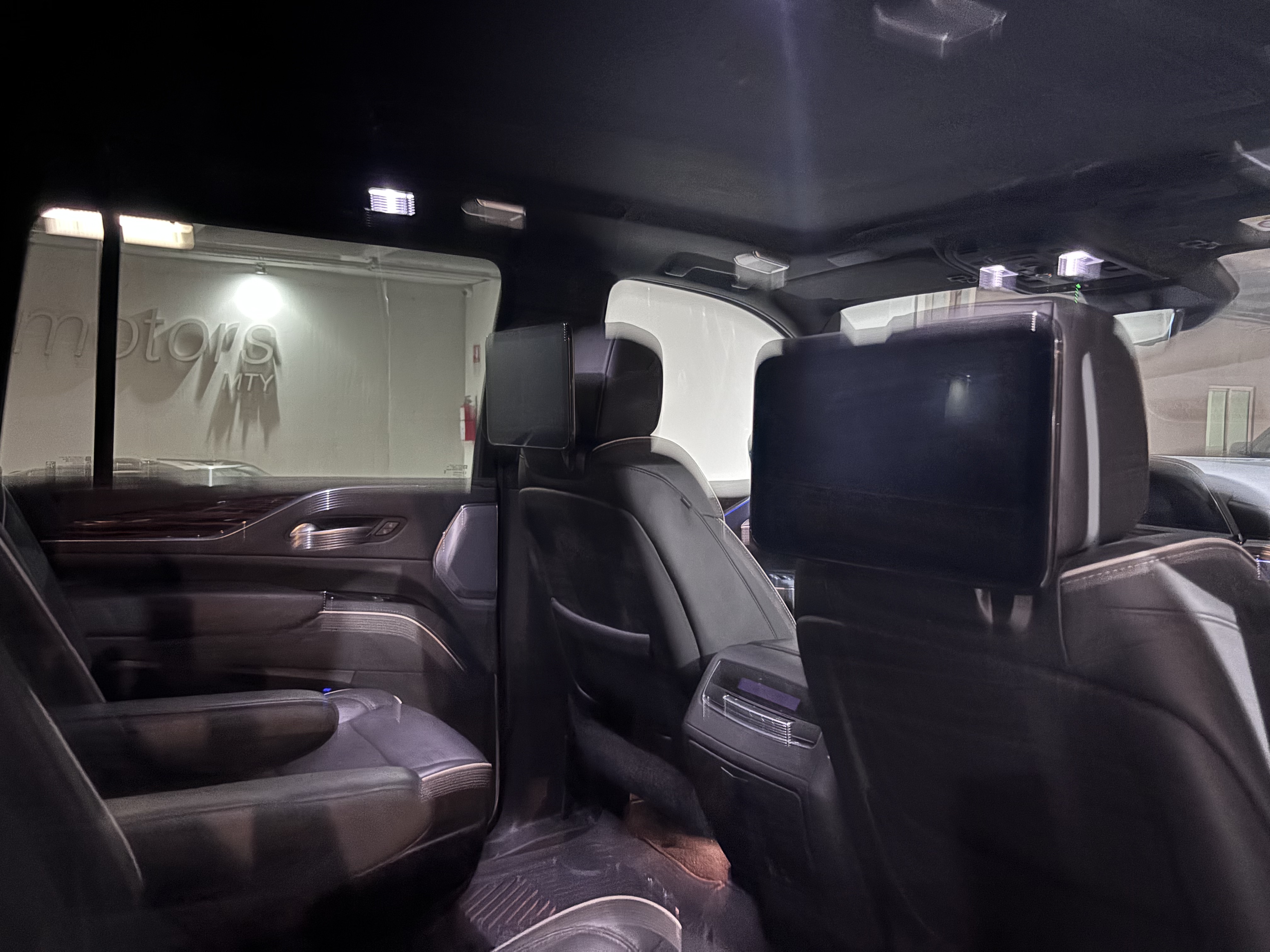 Cadillac Escalade ESV 2024