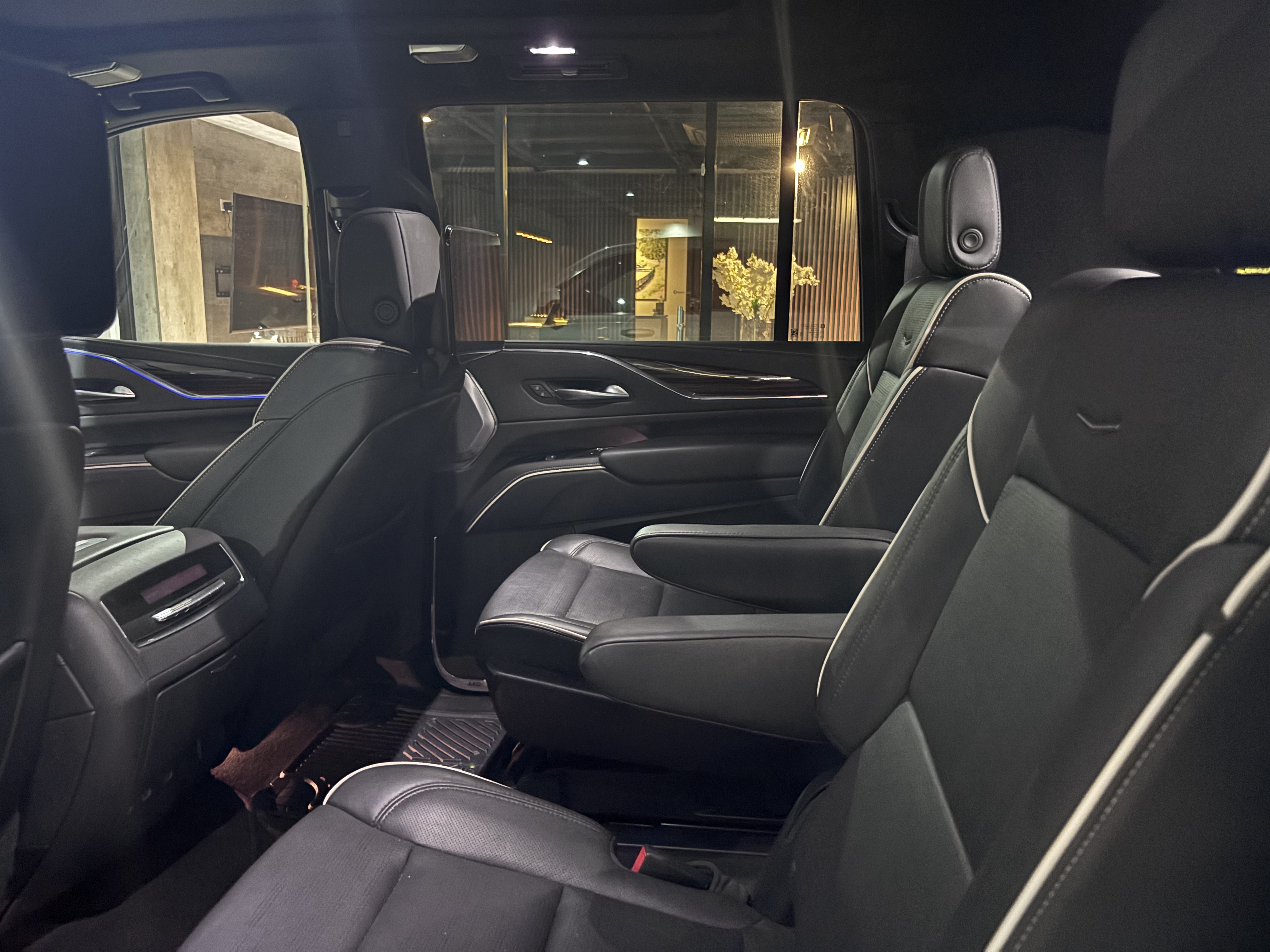 Cadillac Escalade ESV 2024