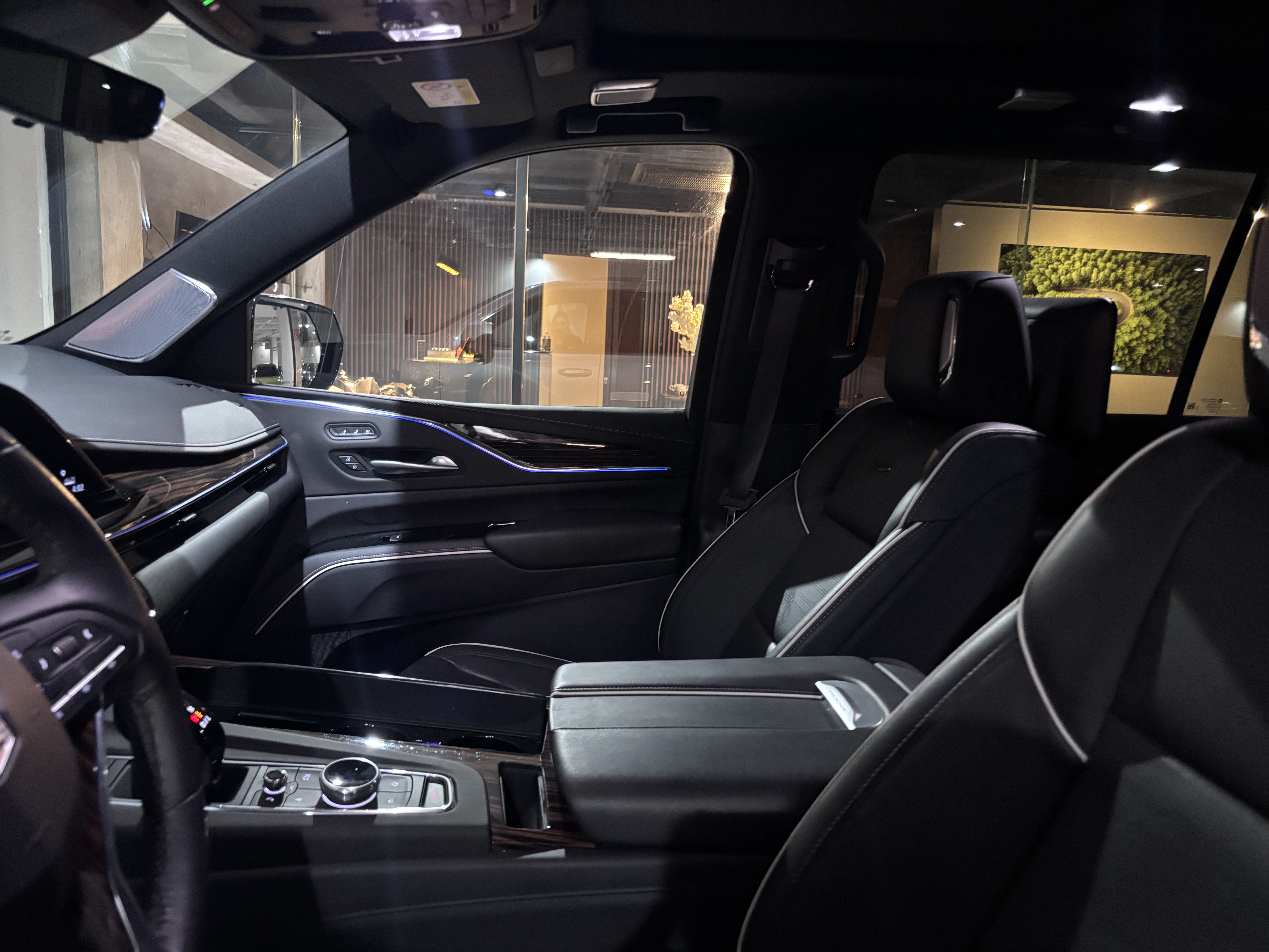 Cadillac Escalade ESV 2024