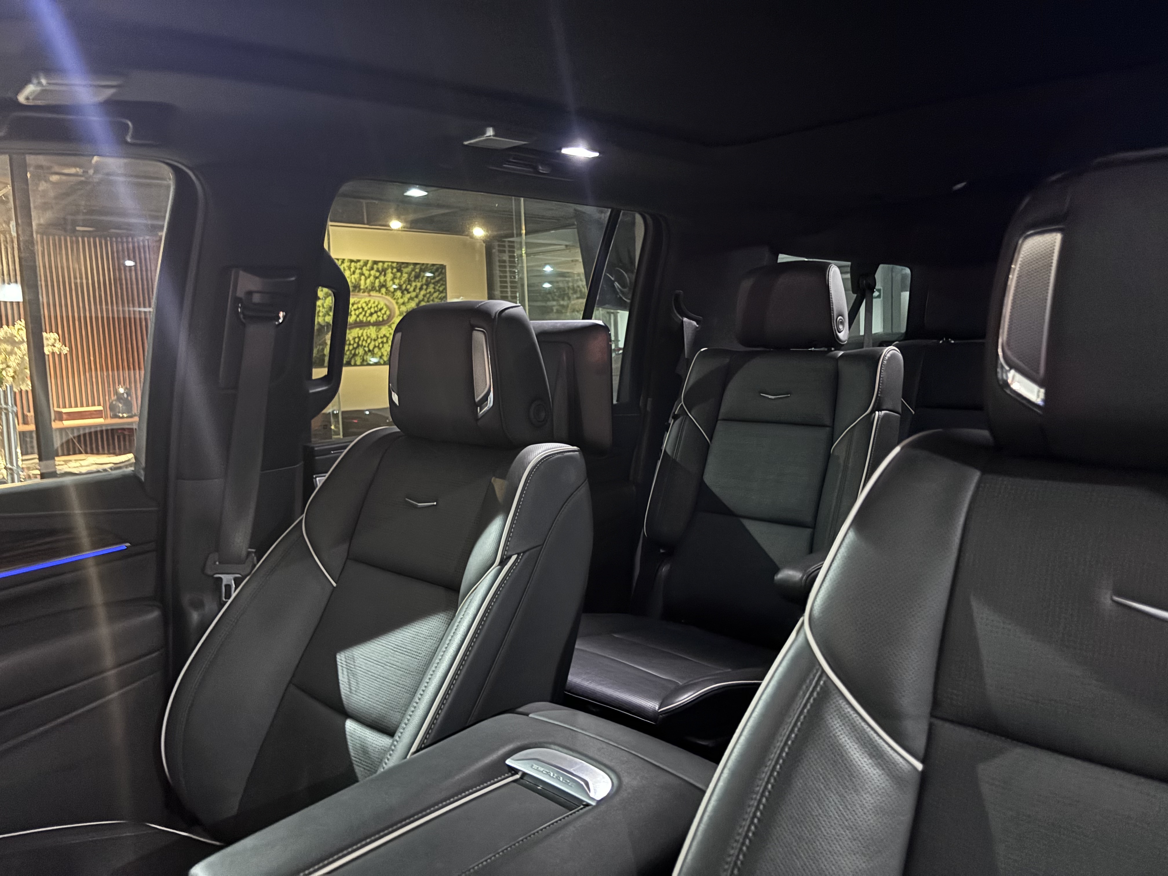 Cadillac Escalade ESV 2024