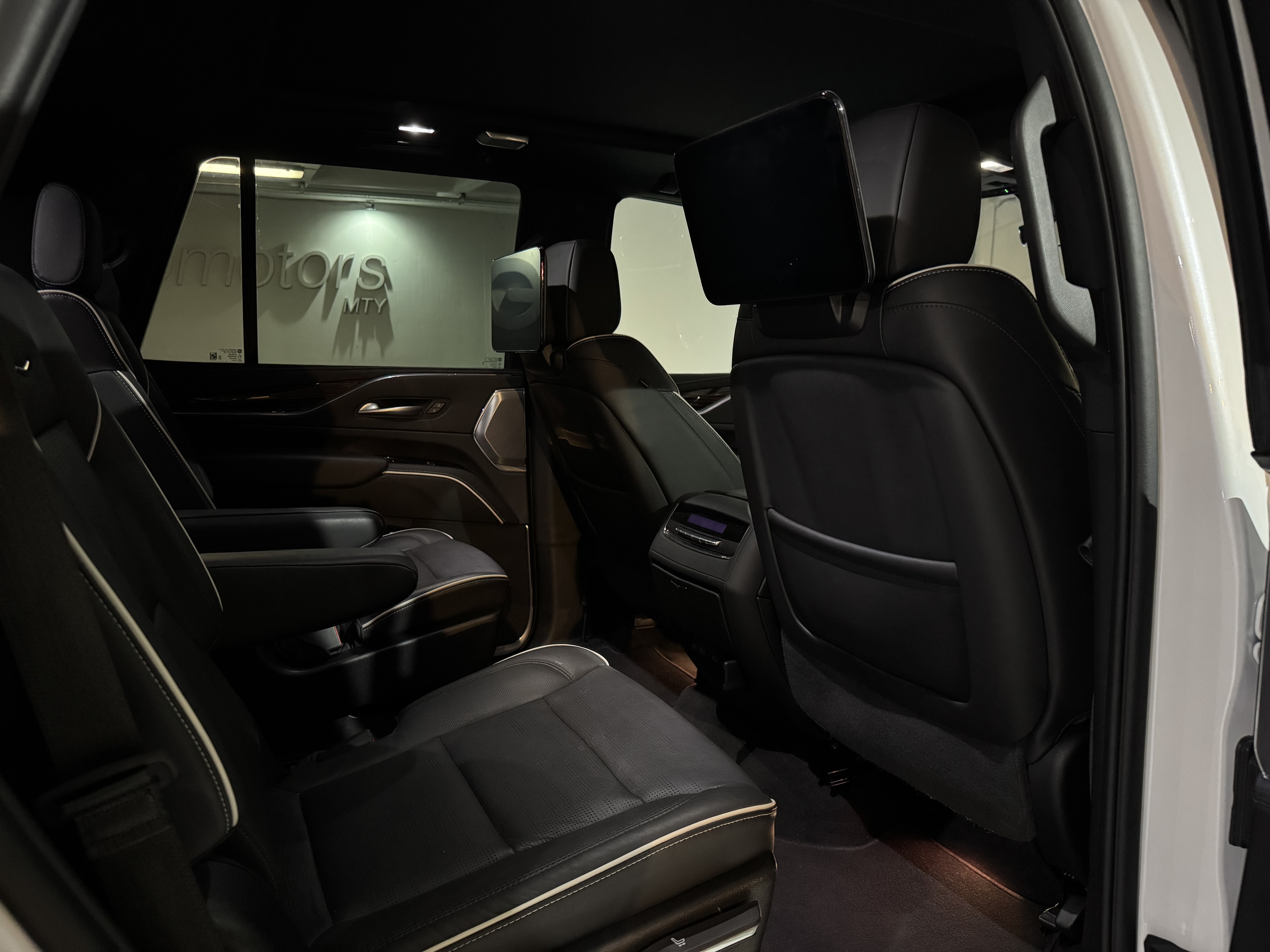 Cadillac Escalade 2023