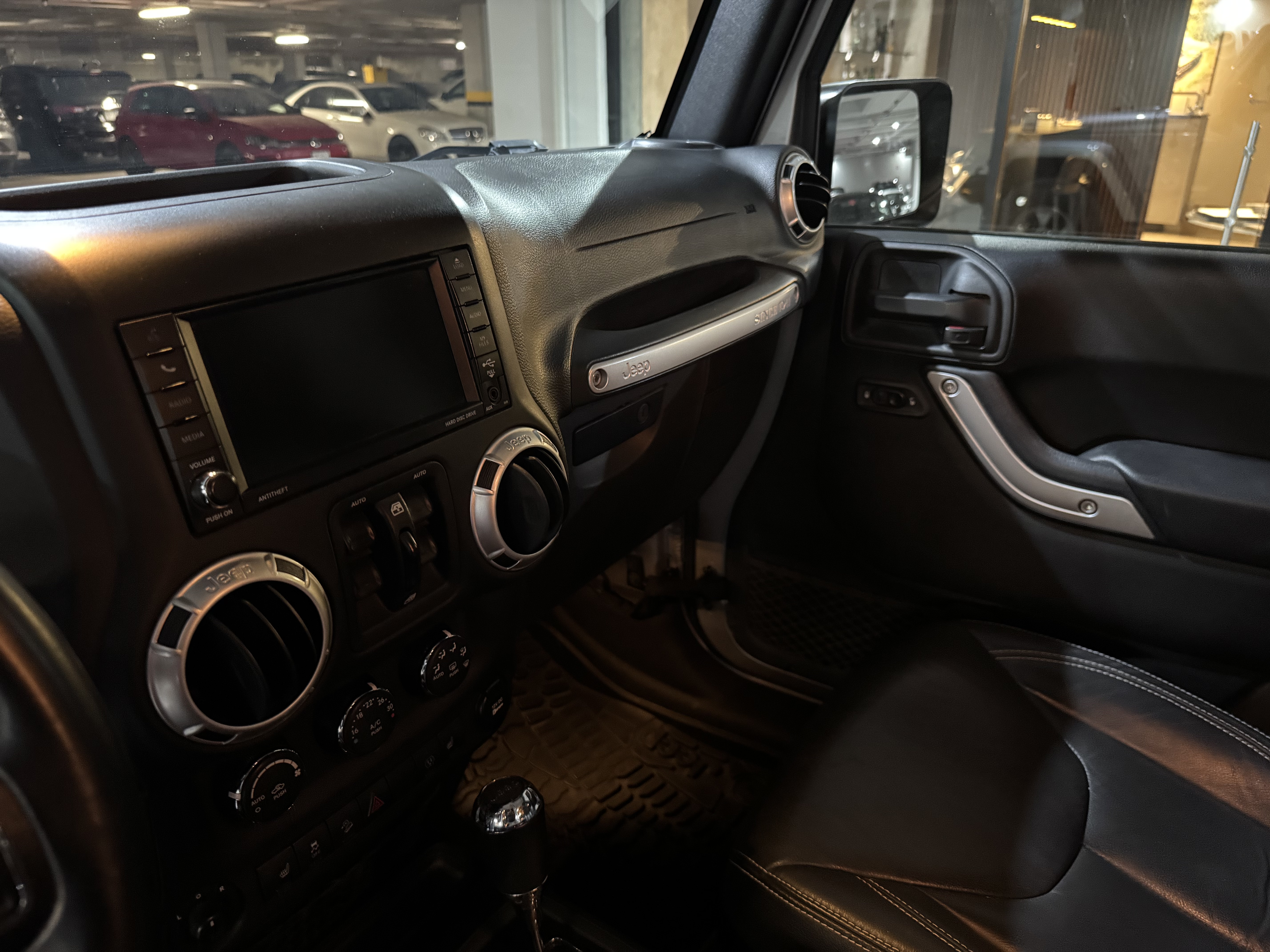 Jeep Wrangler Unlimited Sahara 2017