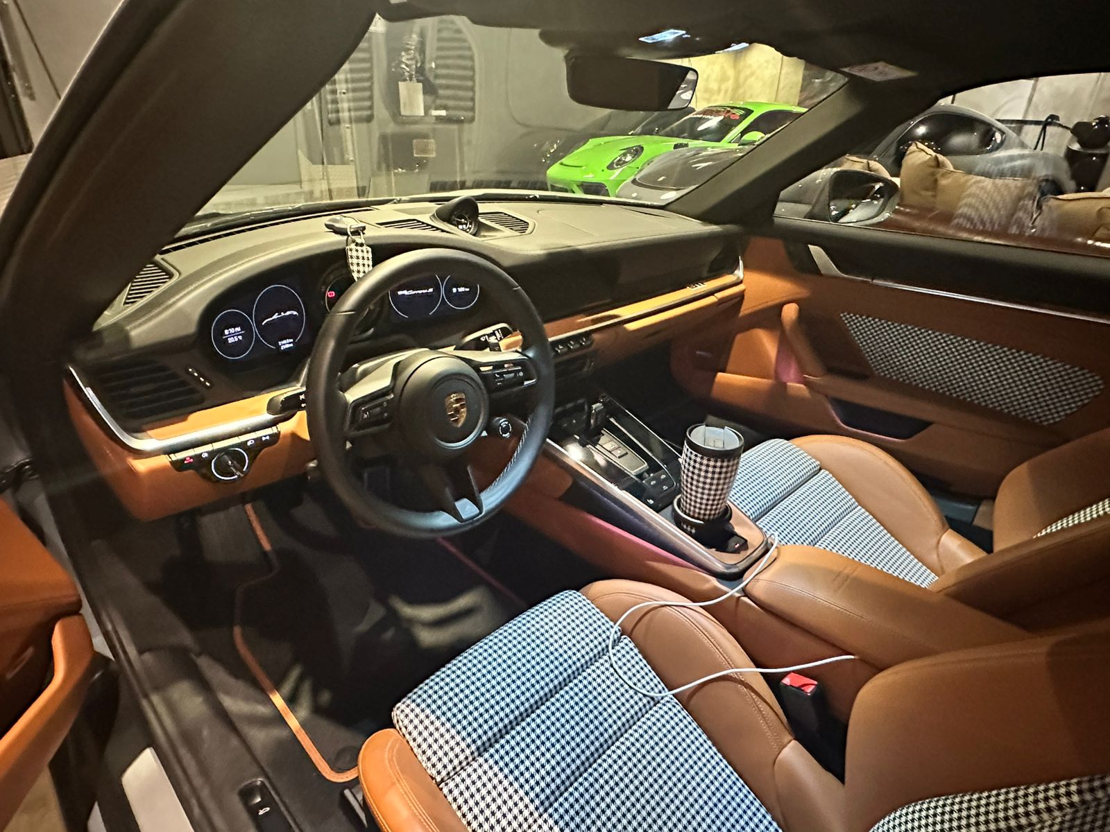 PORSCHE 911 CARRERA S CABRIOLET 2023