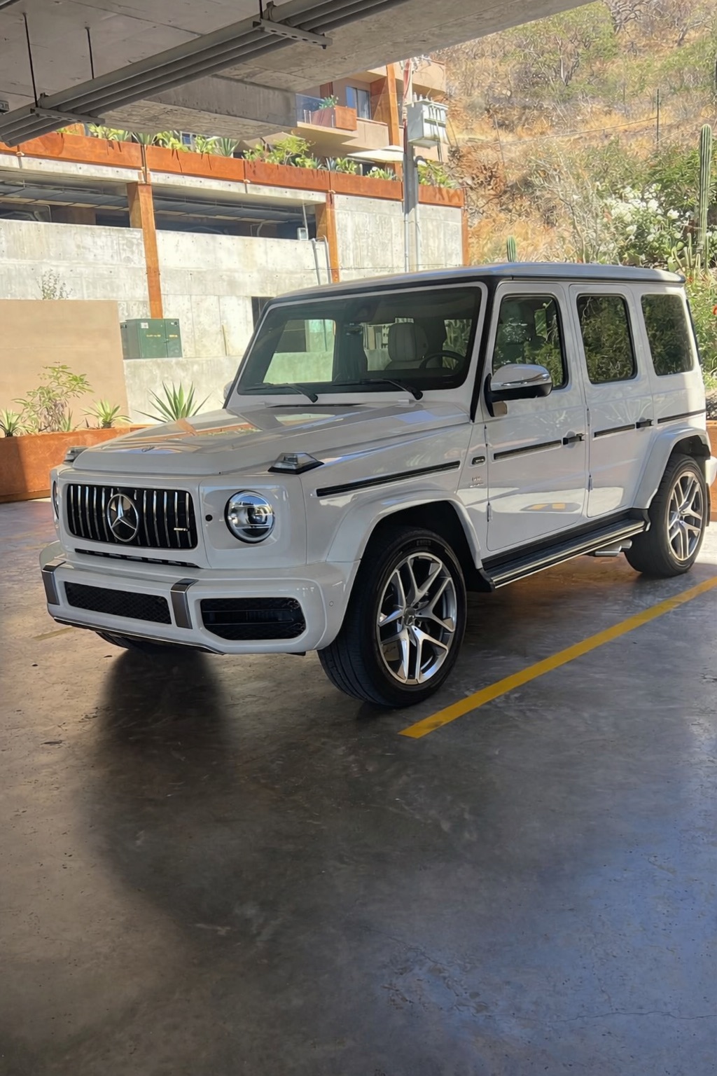 MERCEDES G63 AMG 2023