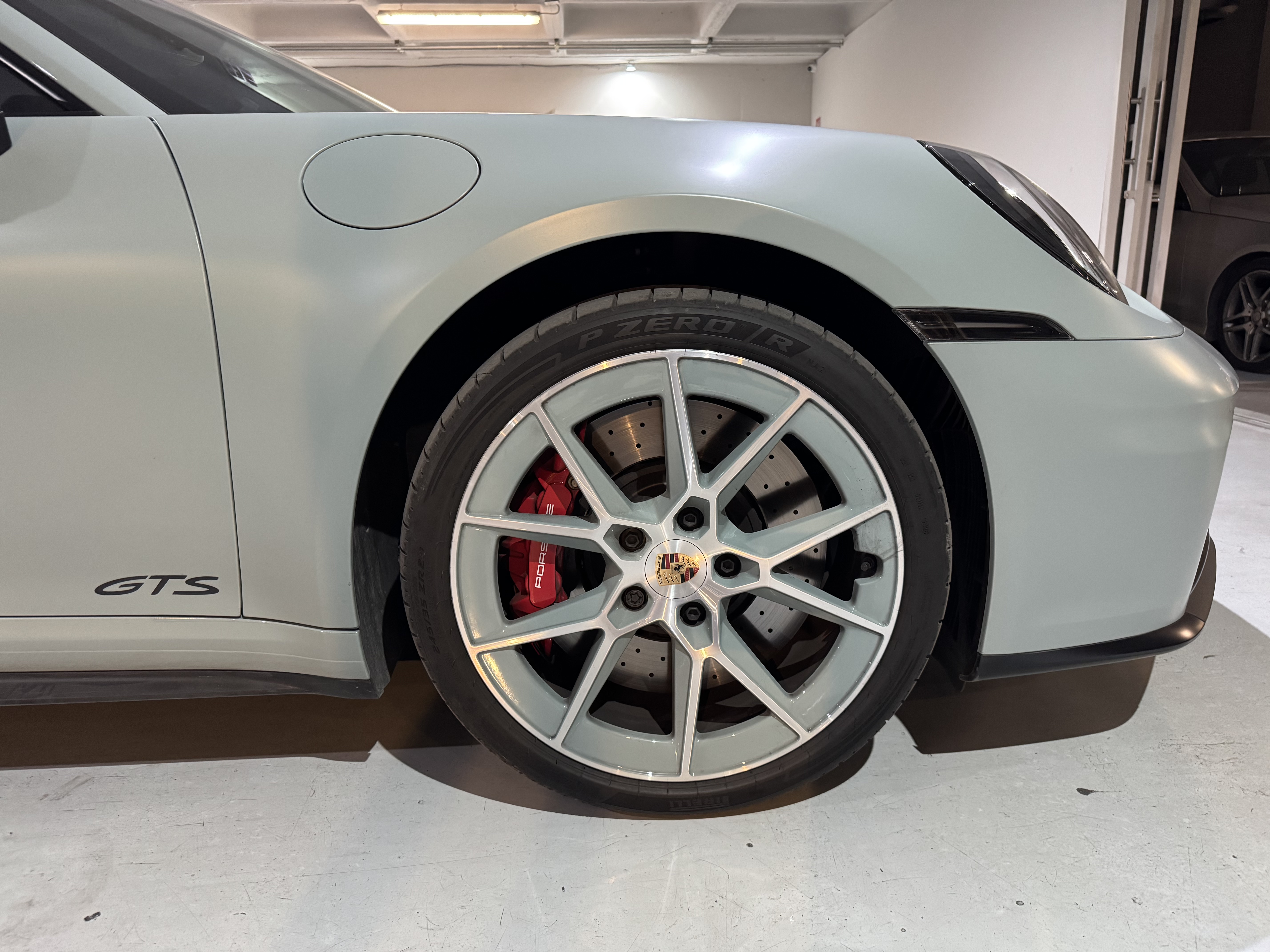 PORSCHE 911 CARRERA GTS 2025