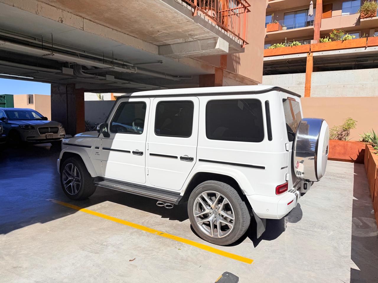 MERCEDES G63 AMG 2023