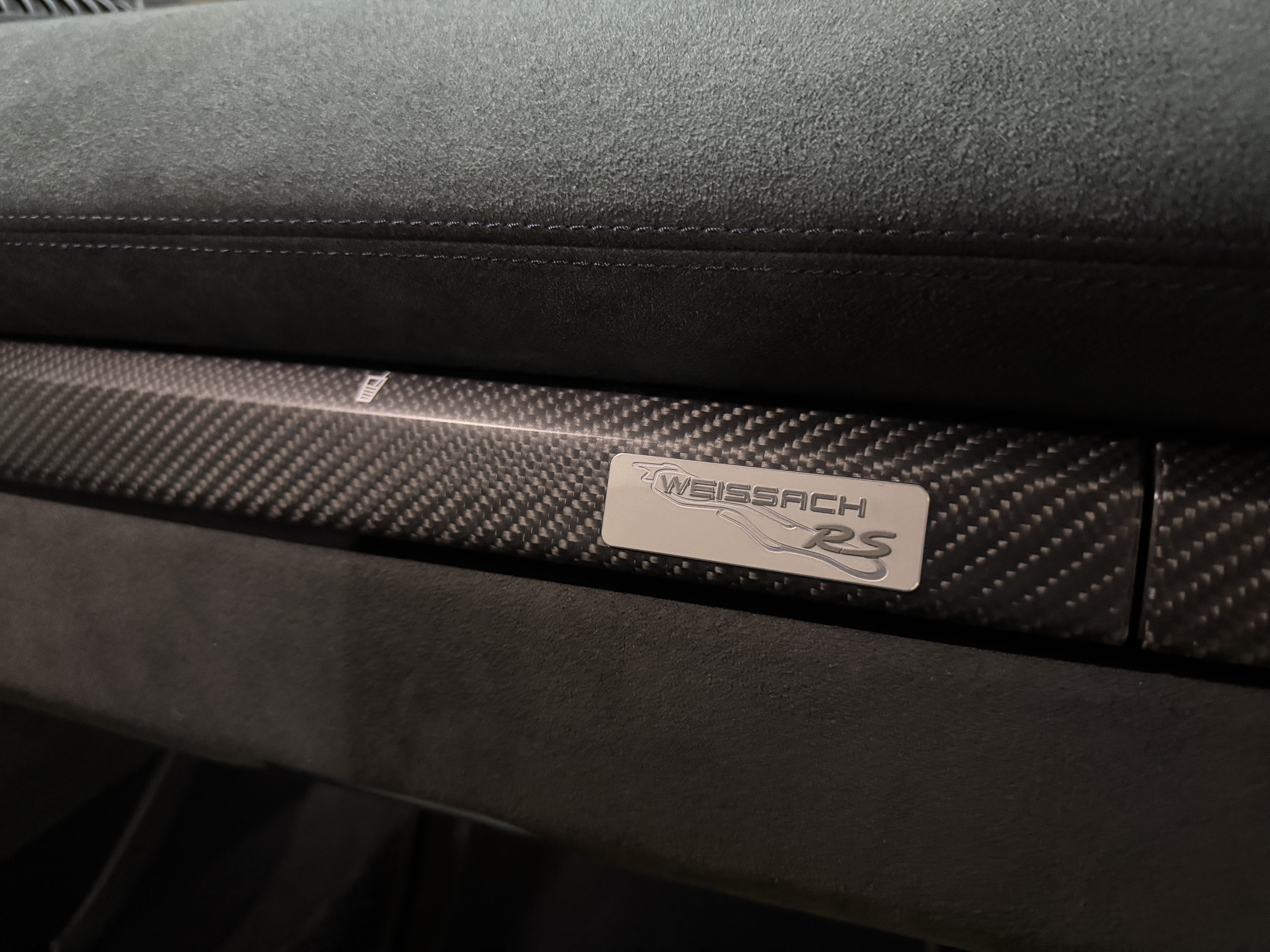 PORSCHE 718 CAYMAN GT4 RS 2023